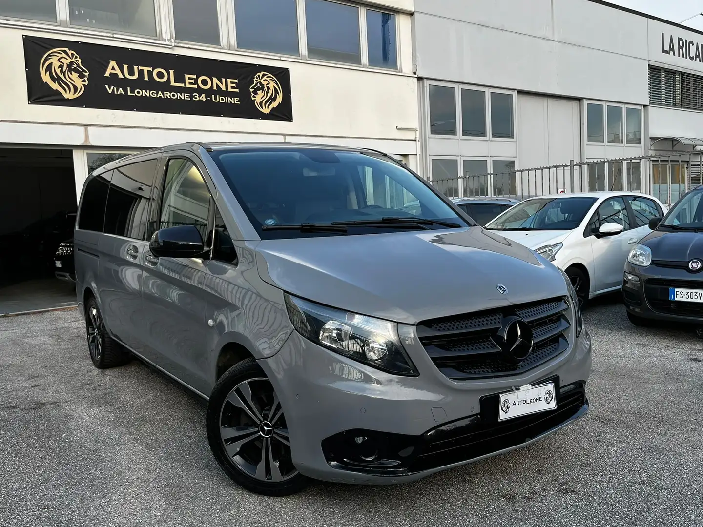Mercedes-Benz Vito 9 POSTI GANCIO TRAINO 2.2 Avantgarde Grigio - 2