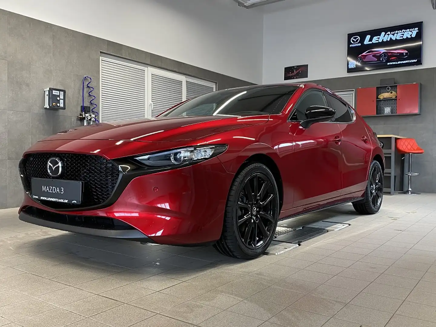 Mazda 3 5-TÜRER 2.5L e-SKYACTIV G 140ps 6MT FWD Homura Rood - 1