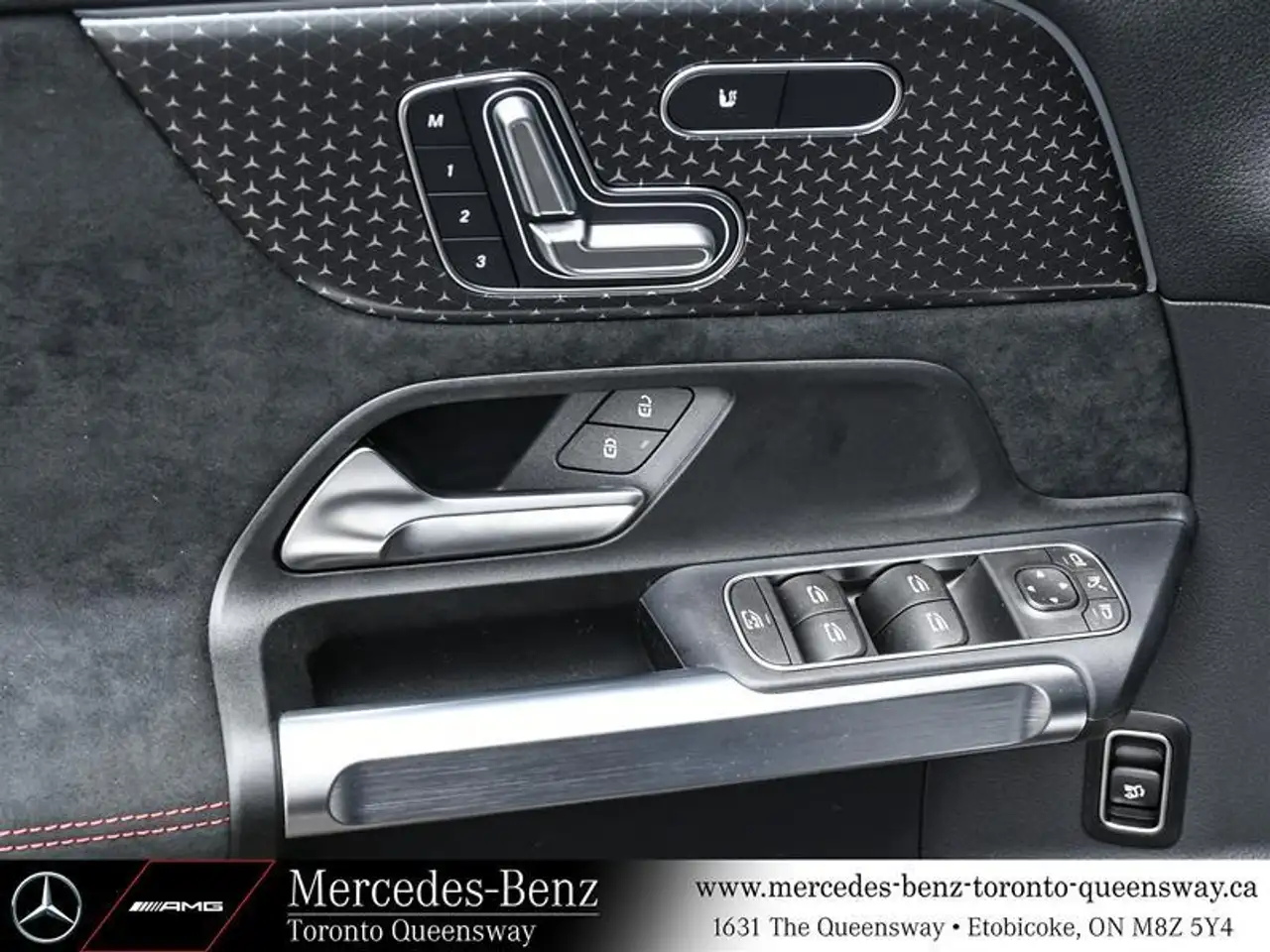 Mercedes-Benz EQB снимка Mercedes-Benz EQB