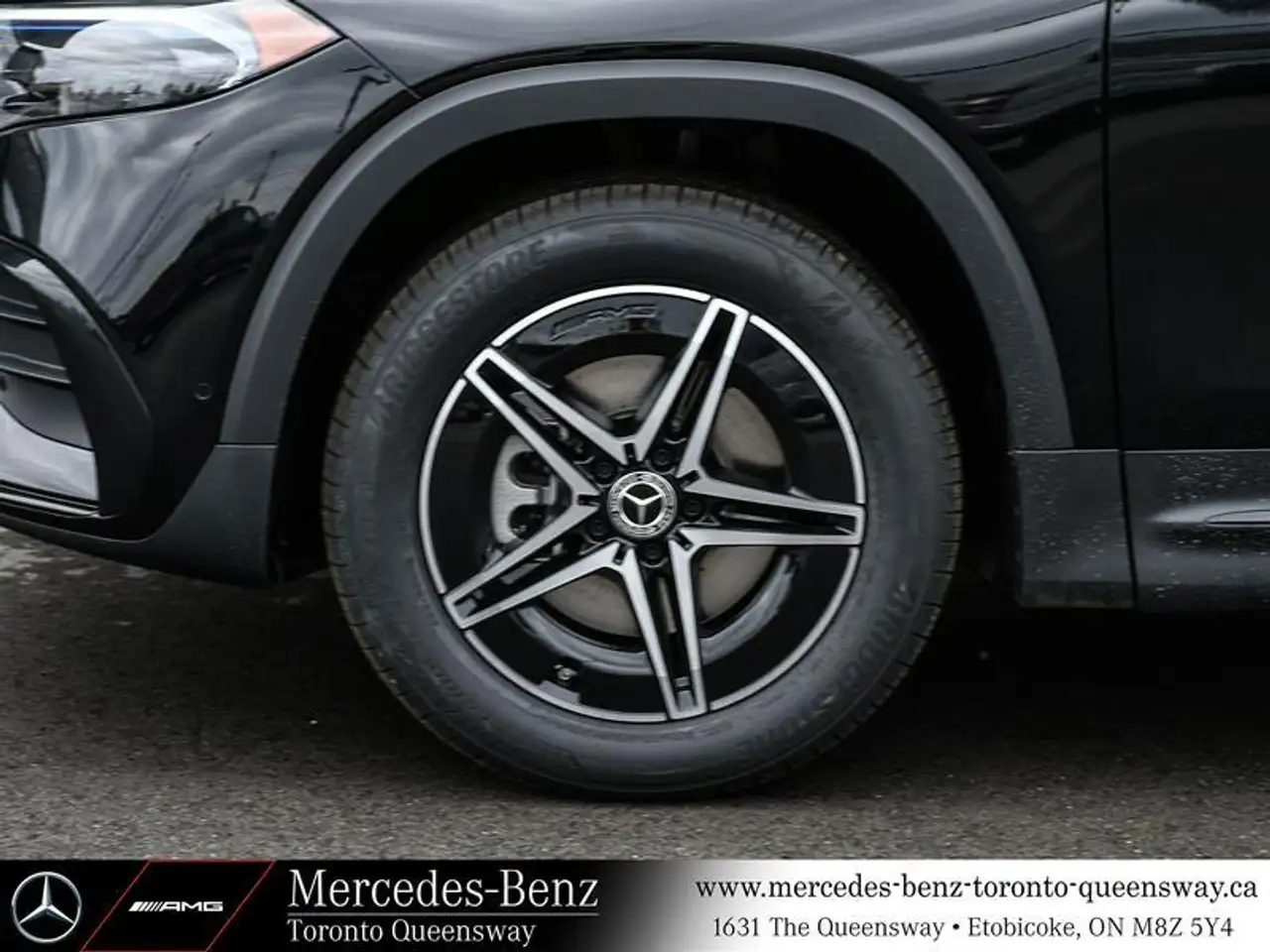 Mercedes-Benz EQB снимка Mercedes-Benz EQB