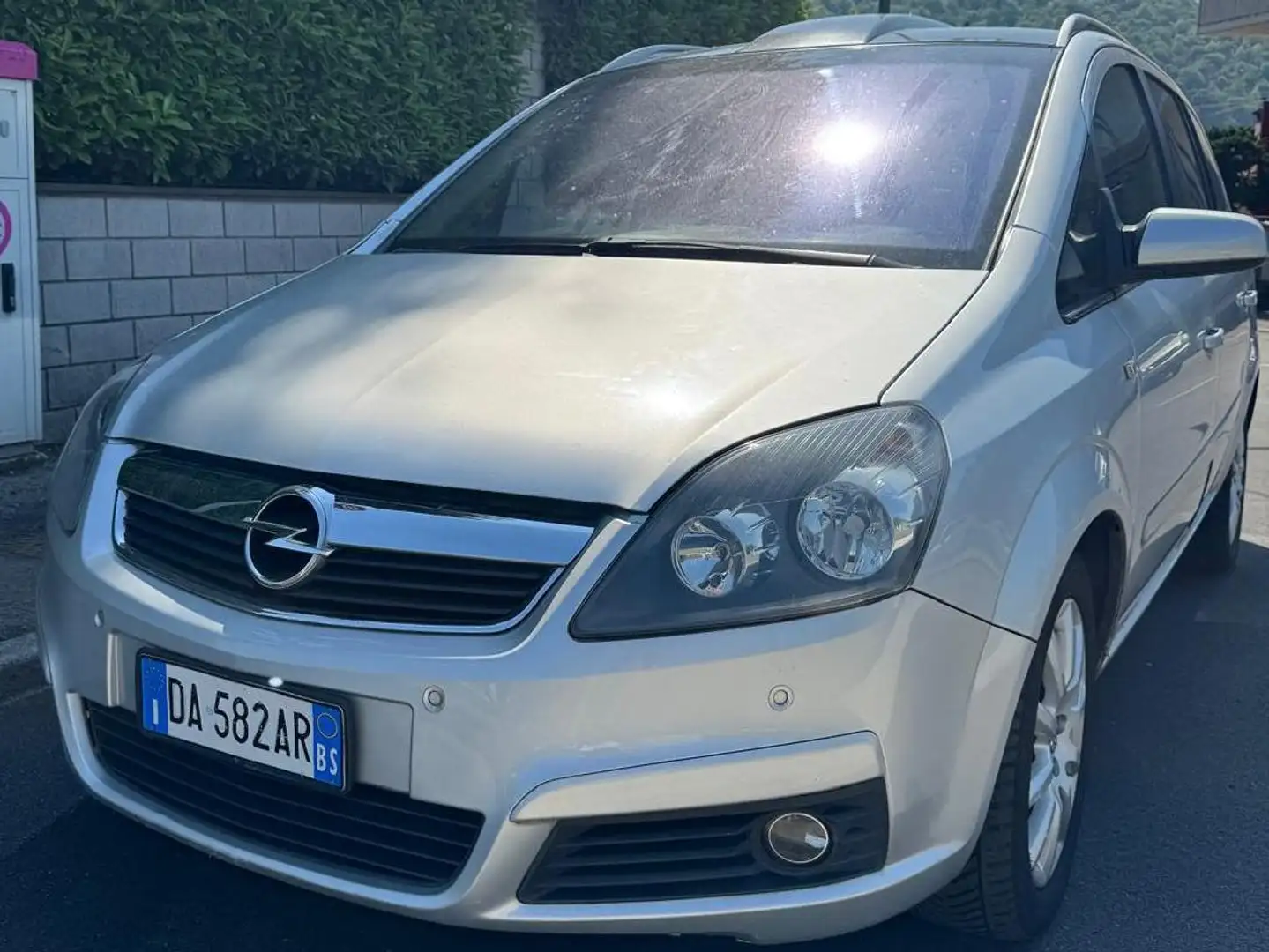 Opel Zafira Zafira II 2006 1.9 cdti Cosmo 101cv 7 POSTI Grigio - 1