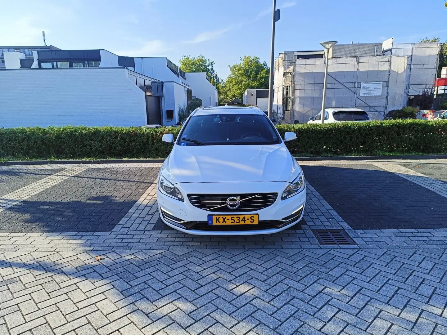 Volvo V60 2.4 D5 Tw.En. Summum | panoramadak| nieuw apk Wit - 2