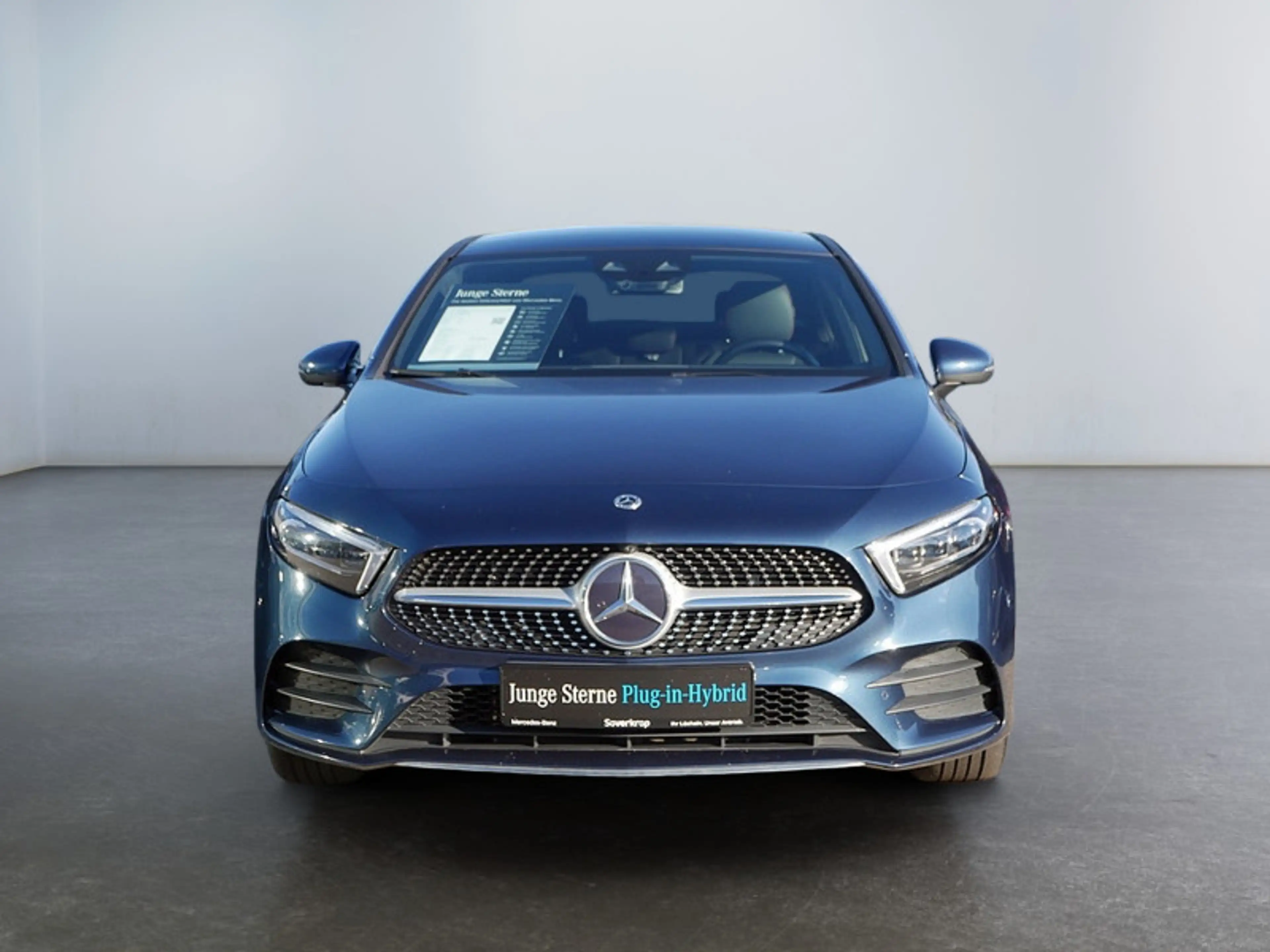 Mercedes-Benz A 250 e  AMG MULTI 360 KAMERA PANO SPUR PDC SHD — photo 5