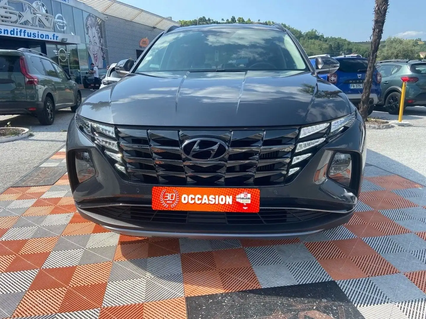 Hyundai TUCSON 1.6 CRDI 136 Hybrid 48V CREATIVE Gris - 2
