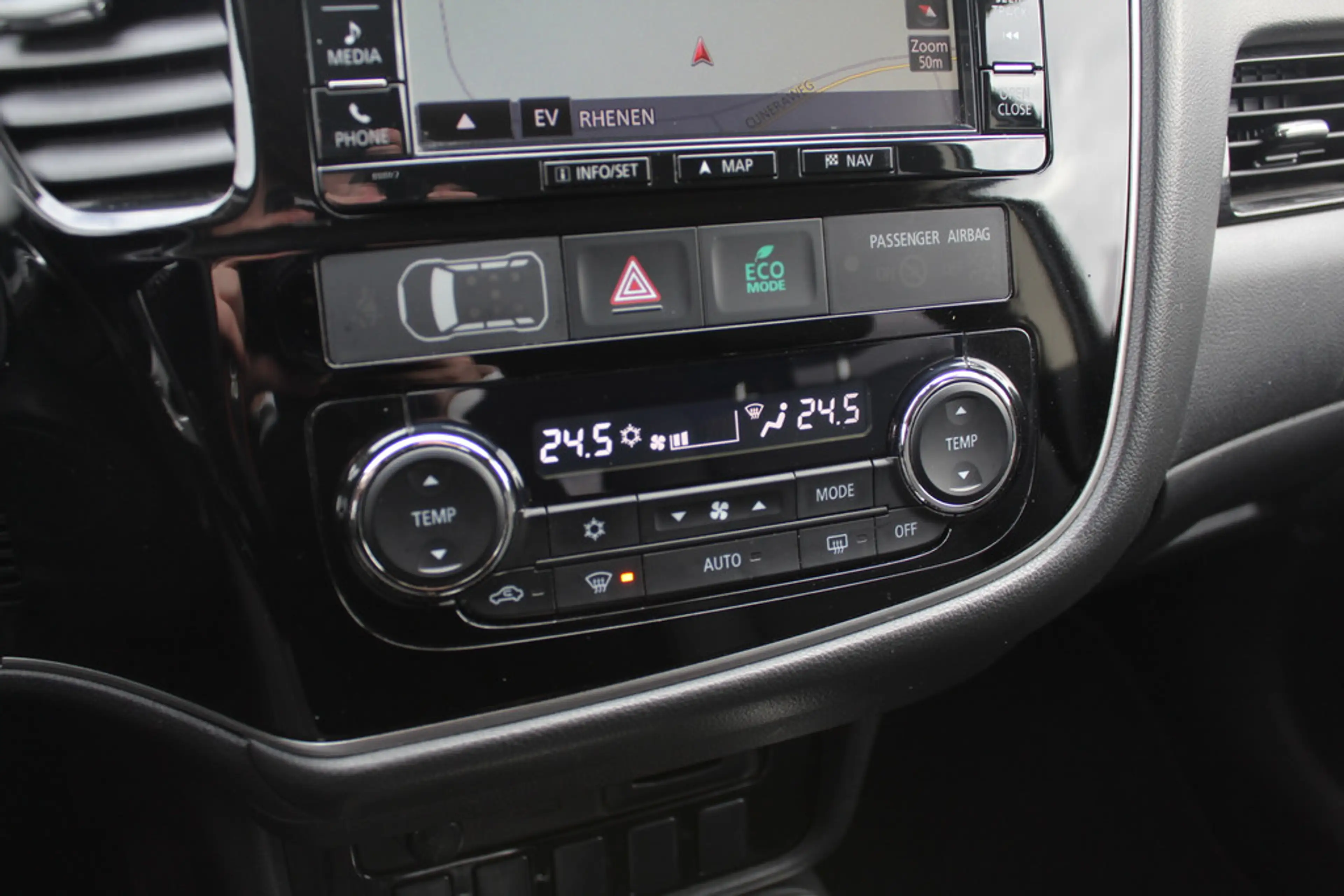 Mitsubishi Outlander 2.0 Instyle 7p. / Trekhaak / Camera / Leder / Navi — photo 18