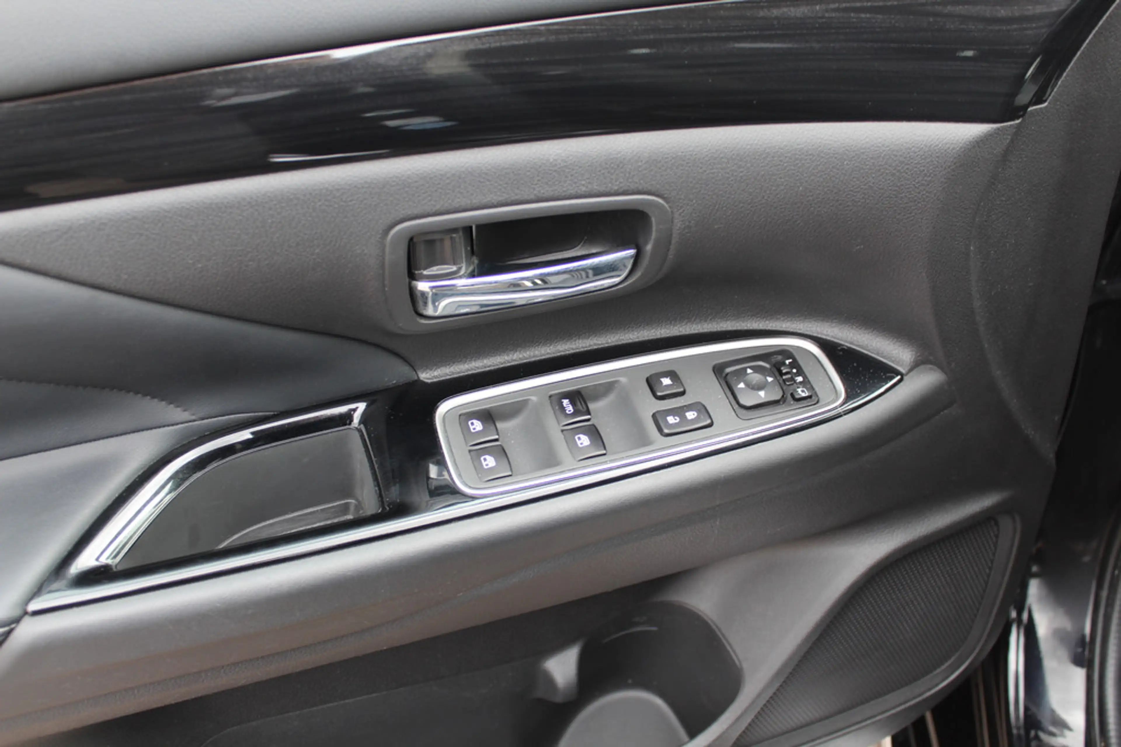 Mitsubishi Outlander 2.0 Instyle 7p. / Trekhaak / Camera / Leder / Navi — photo 20