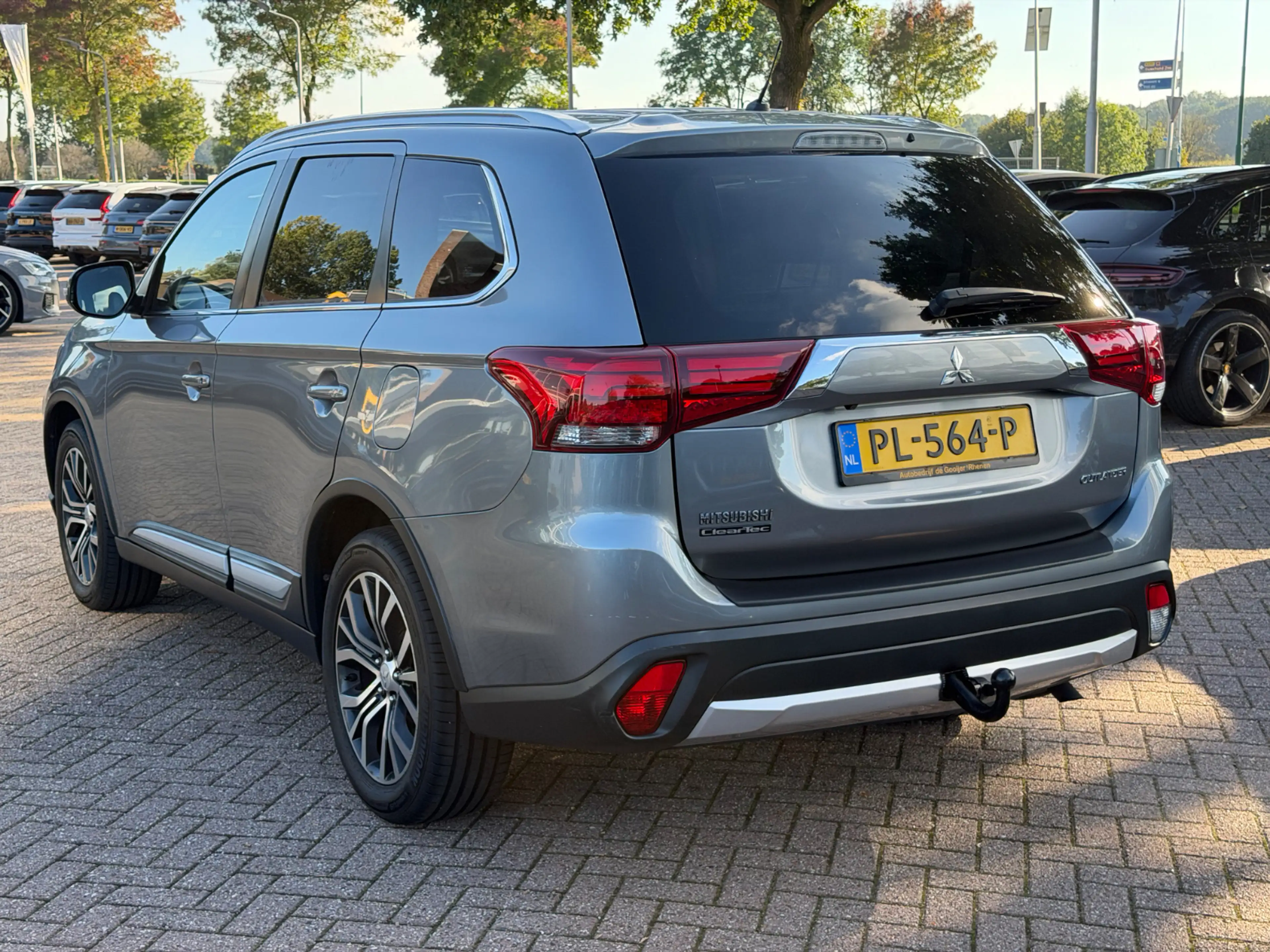 Mitsubishi Outlander 2.0 Instyle 7p. / Trekhaak / Camera / Leder / Navi — photo 4