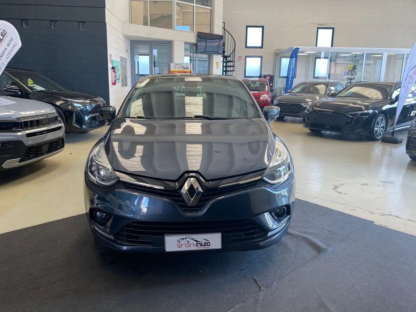 Renault Clio 1.2 75CV 5 porte Intens Grigio - 2