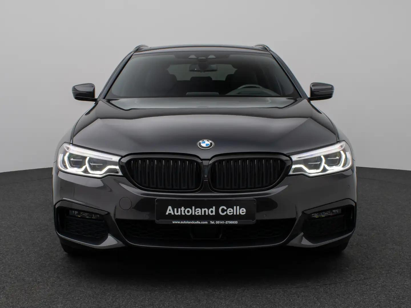 BMW 520 M Sport Panorama 360° HUD HiFi AHK Komfort Noir - 2