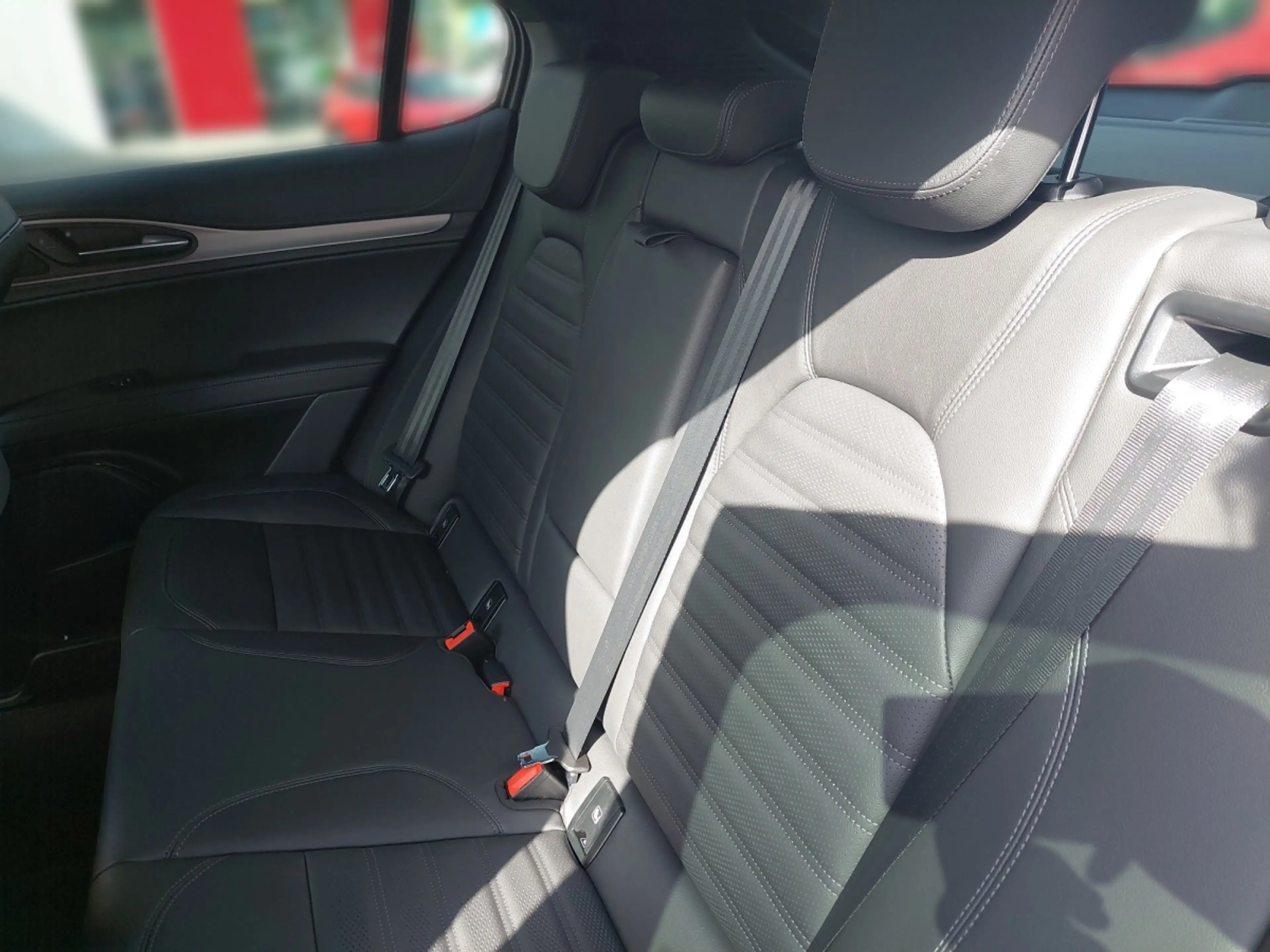 Alfa Romeo Stelvio Veloce 2.2 Awd — photo 11