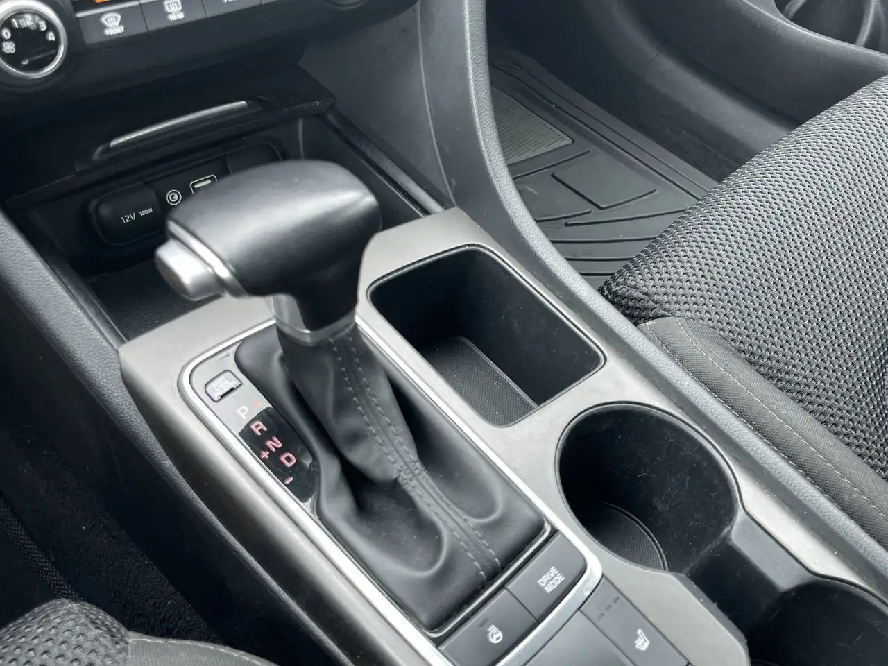 Kia Optima снимка Kia Optima