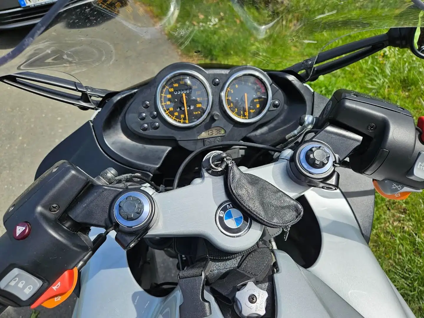 BMW R 1100 S Stříbrná - 1