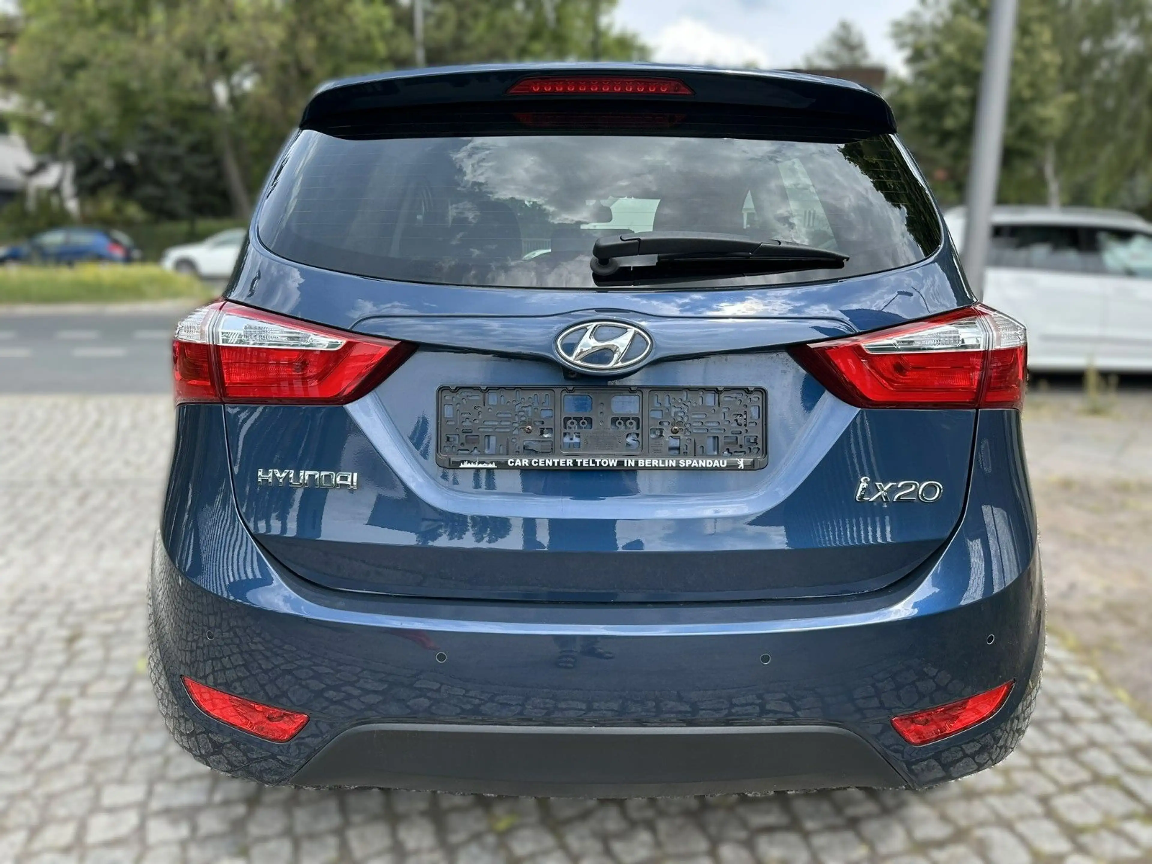 Hyundai iX20 1.6 Automatik PANO/NAVI/KAMERA — photo 6
