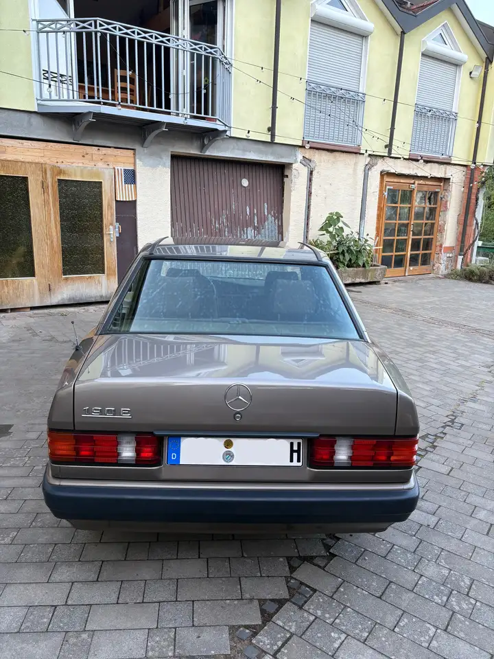 Mercedes-Benz 190 E 1.8, foto 4