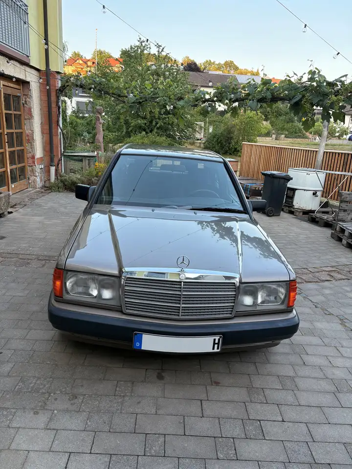 Mercedes-Benz 190 E 1.8, foto 6