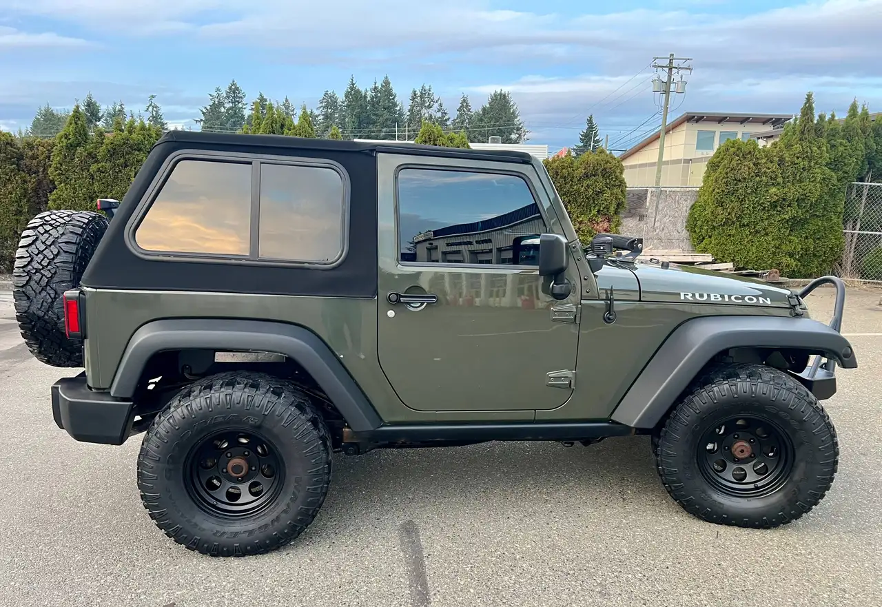 Jeep Wrangler снимка Jeep Wrangler