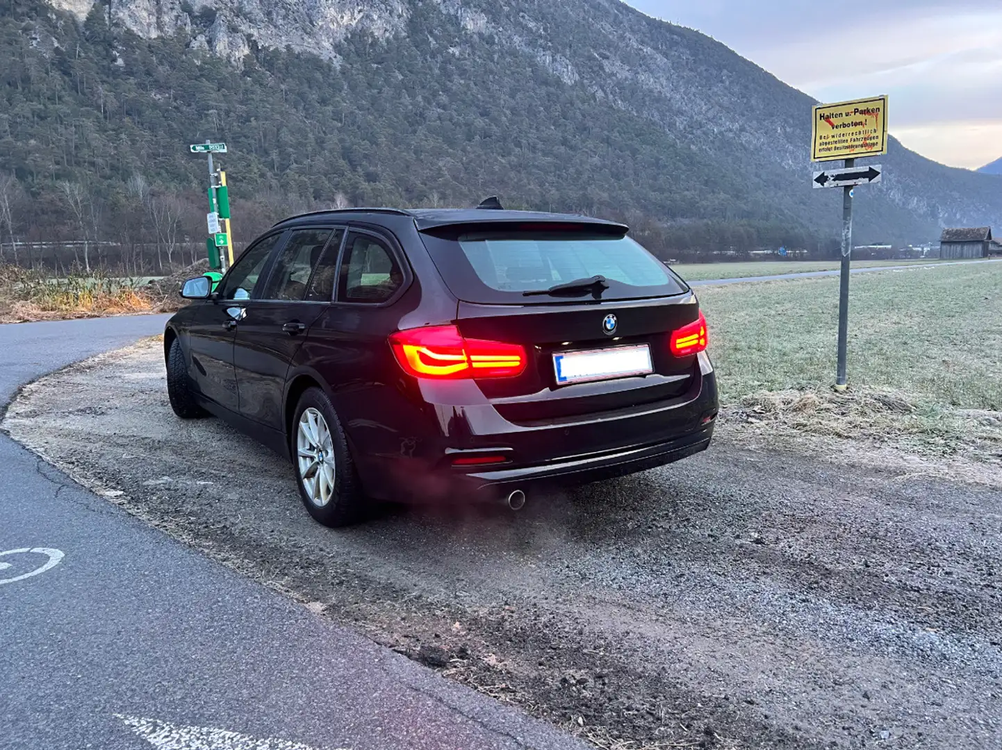 BMW 318 318d Touring Advantage Aut. - 2