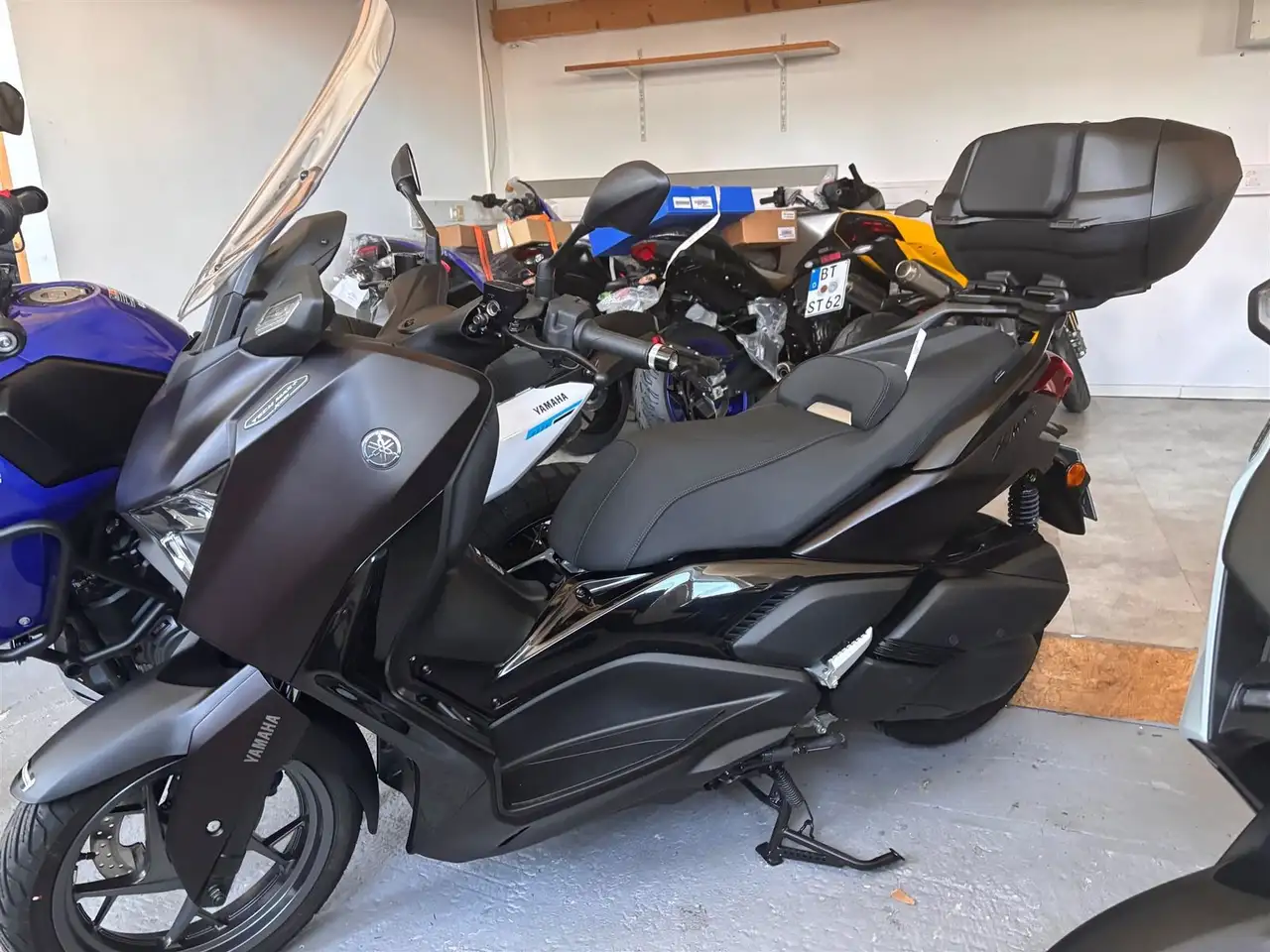 Yamaha X-Max 300