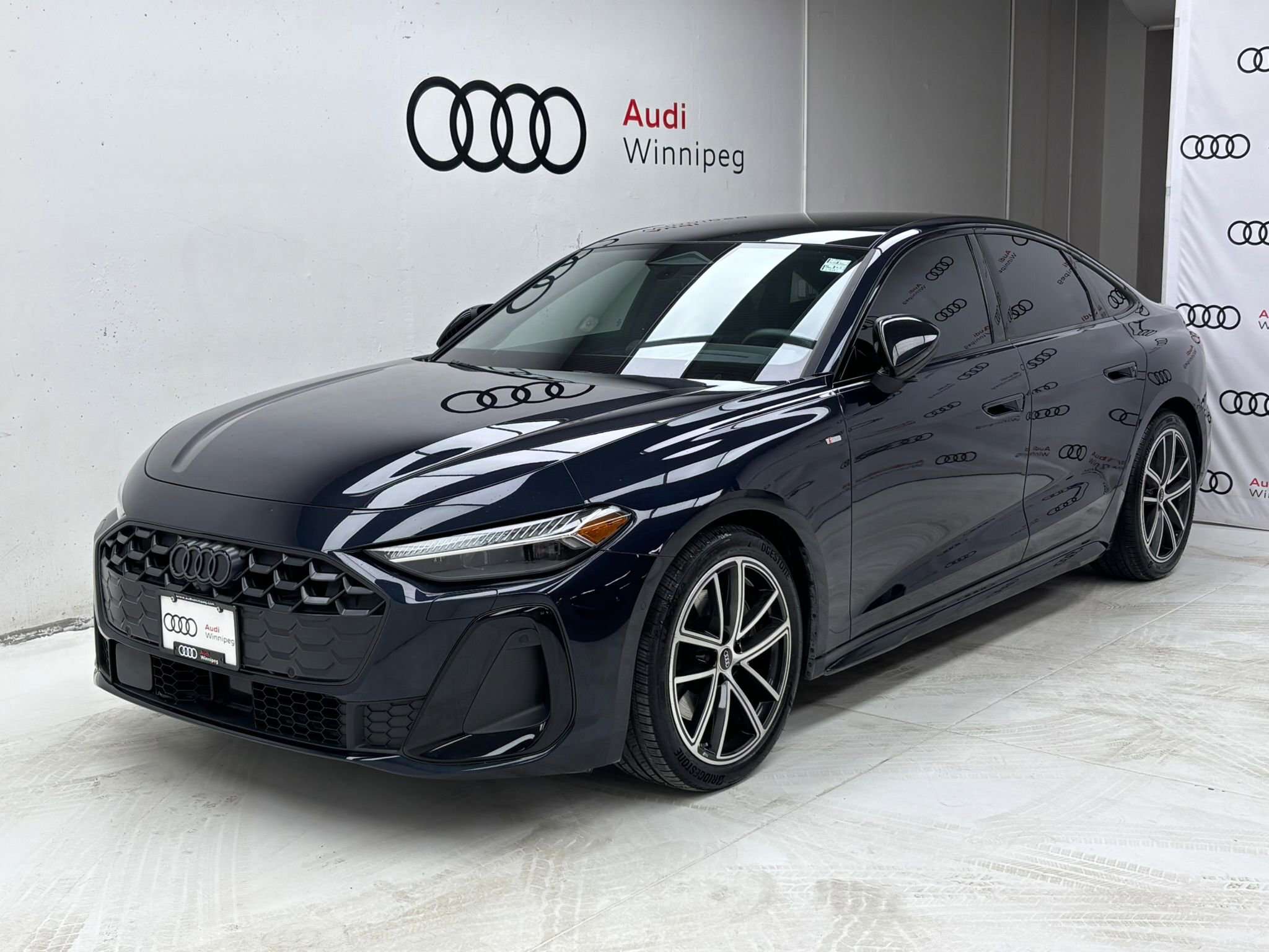 2025 Audi A5 Progressiv | Black Optics | Comfort Interior Packa alt 2