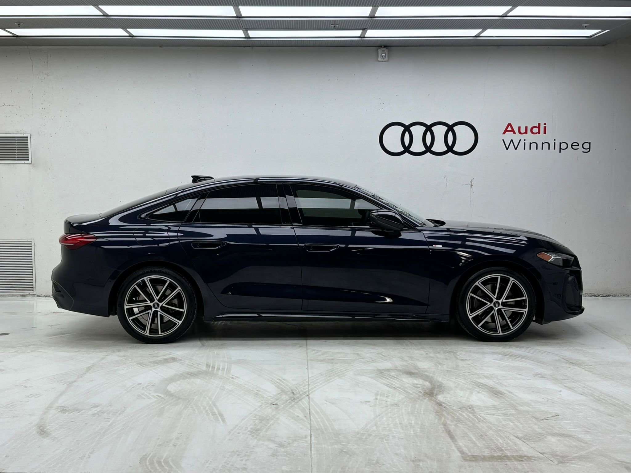 2025 Audi A5 Progressiv | Black Optics | Comfort Interior Packa alt 5