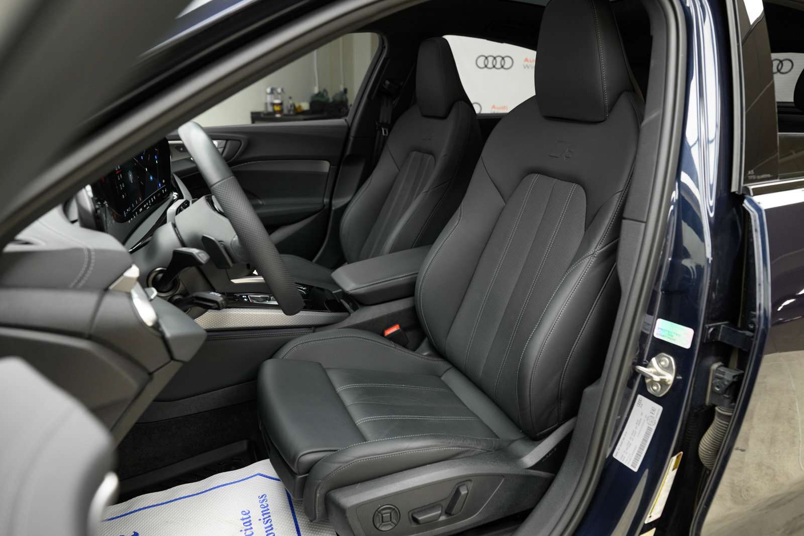 2025 Audi A5 Progressiv | Black Optics | Comfort Interior Packa 2,000 cc 4 cyl thumb 26