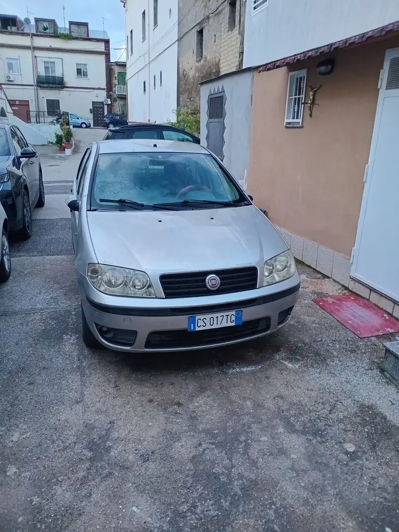 Fiat Punto Punto 5p 1.2 16v Emotion - 1