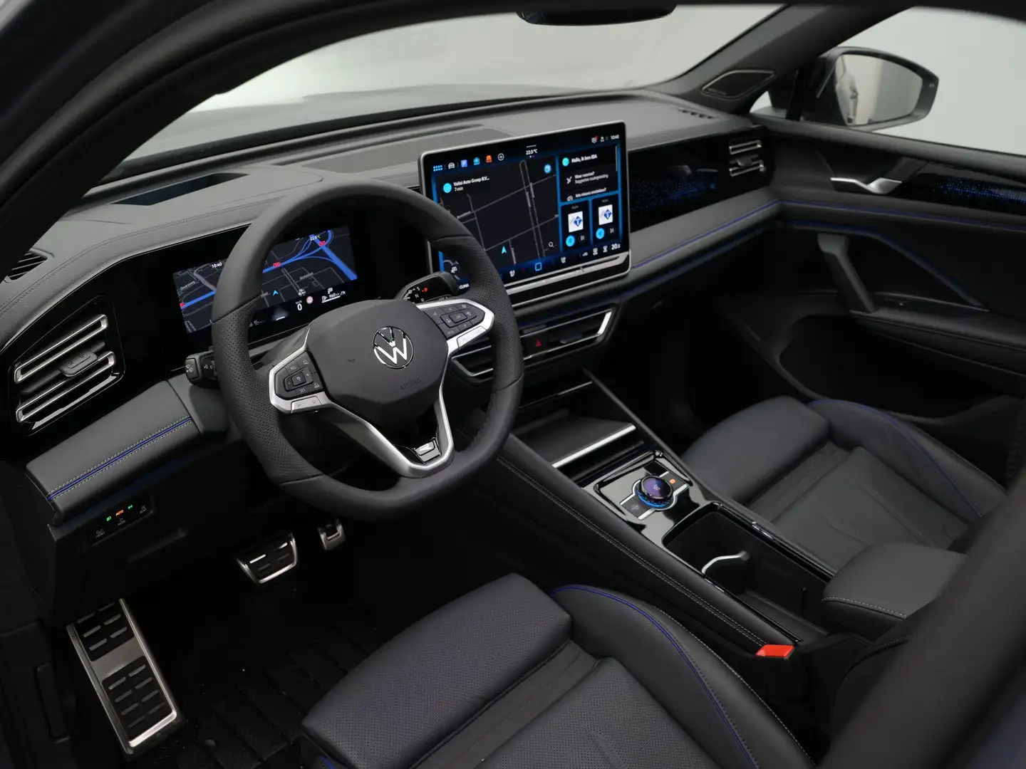 Volkswagen Tiguan R-Line-Edition 1.5 eTSI 150 pk DSG Gris - 2