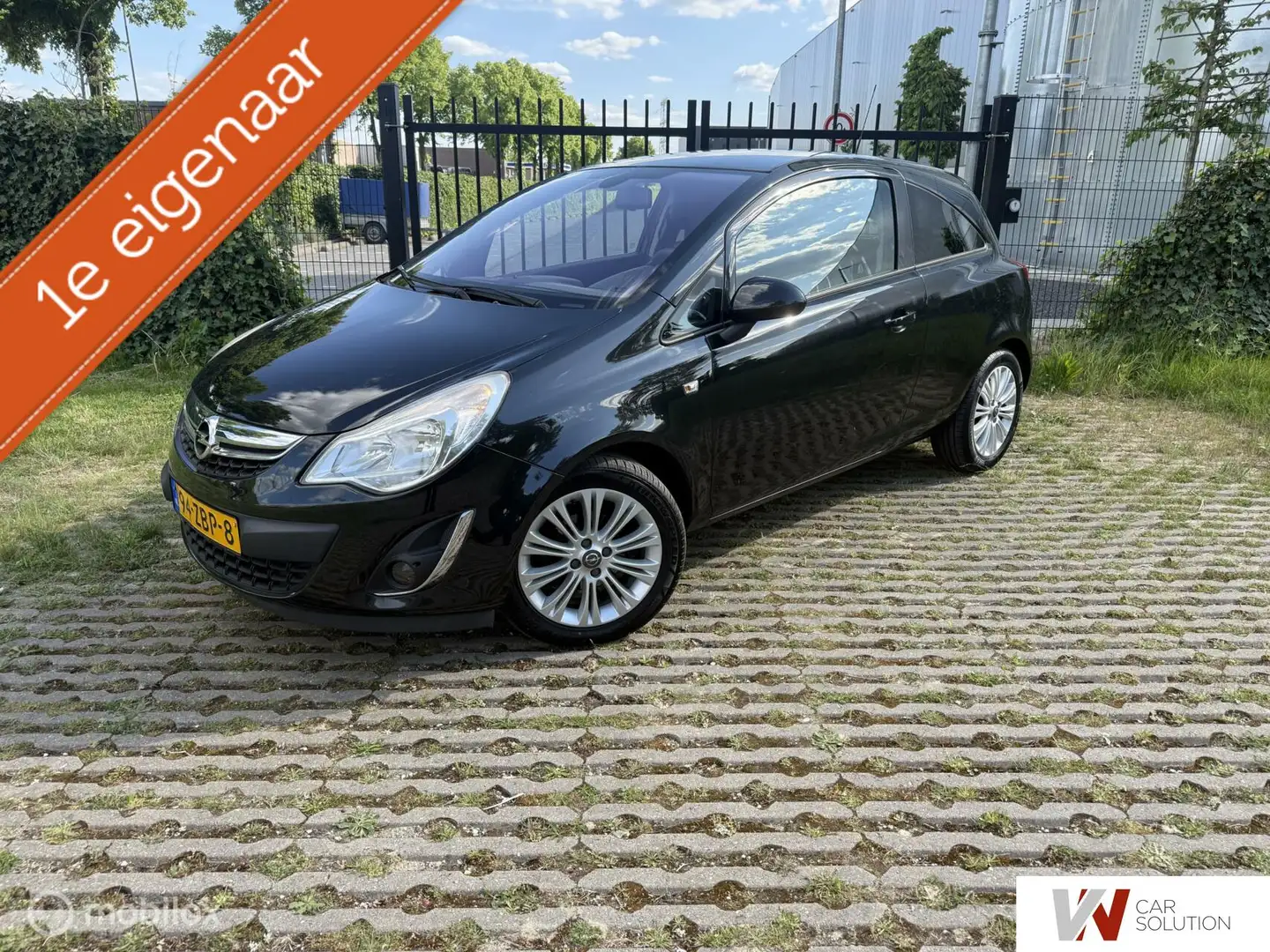 Opel Corsa 1.4-16V NAP NAVI CRUISE AIRCO PDC 1ste eig Zwart - 1