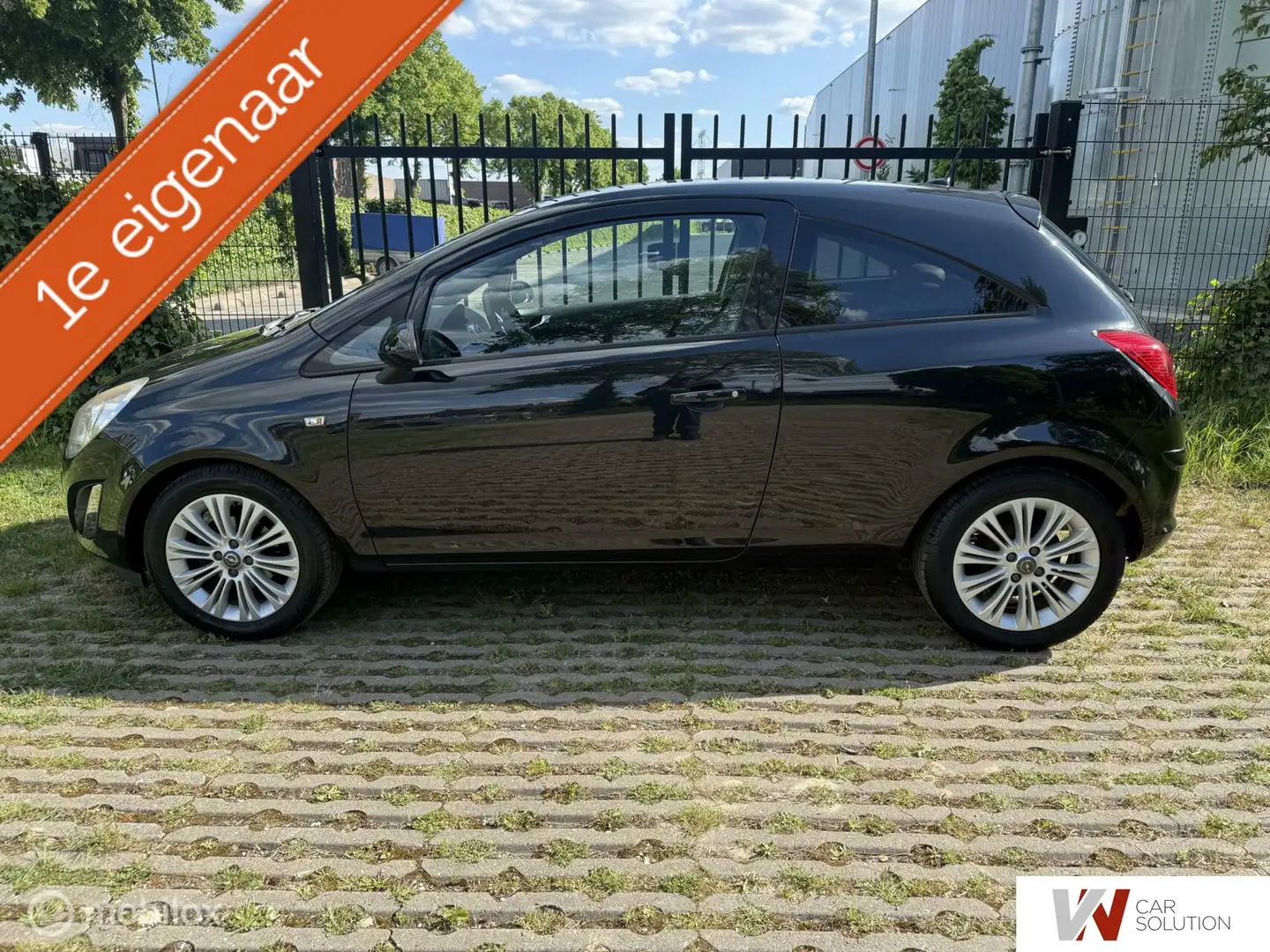 Opel Corsa 1.4-16V NAP NAVI CRUISE AIRCO PDC 1ste eig Zwart - 2