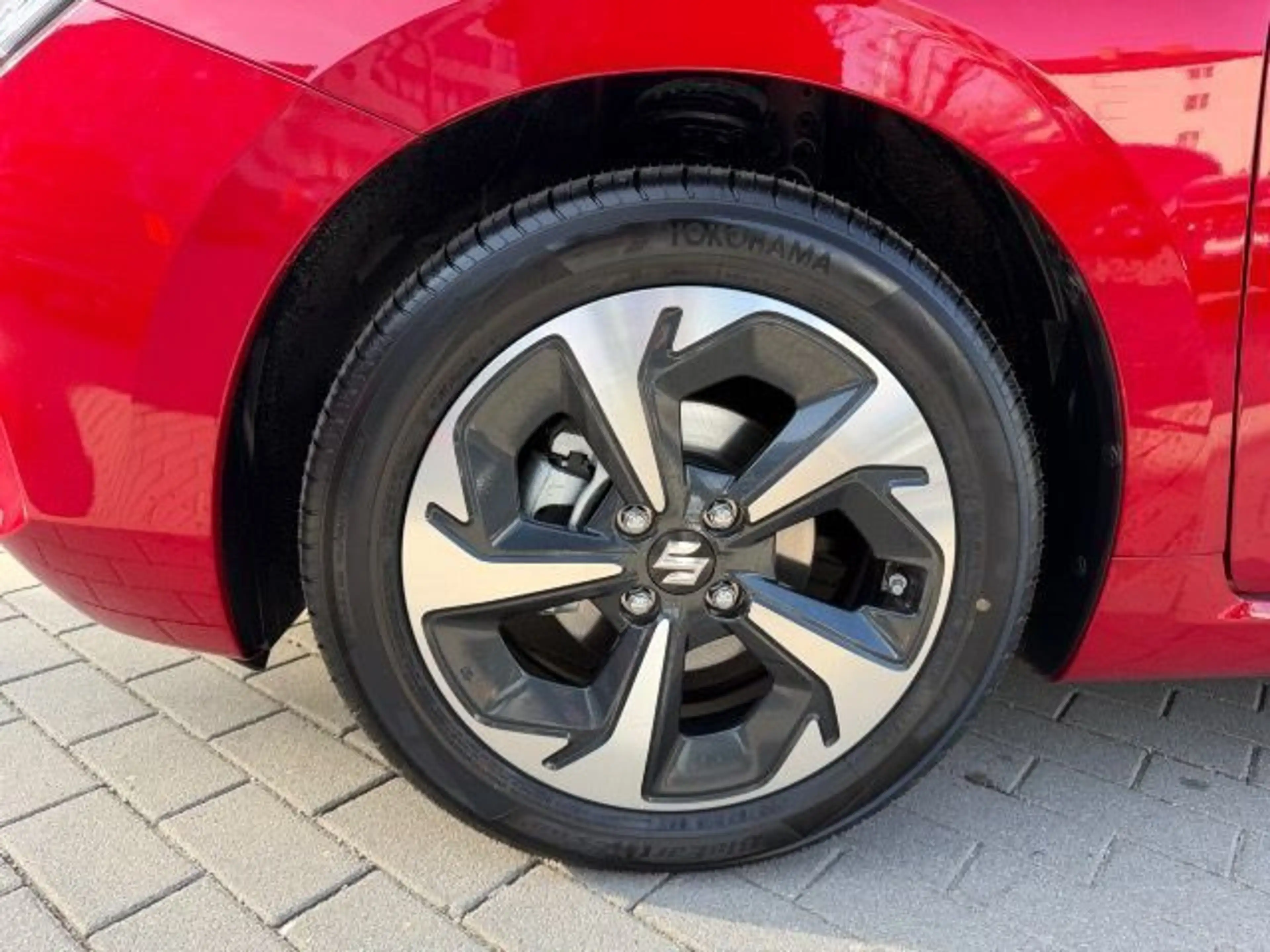 Suzuki Swift SWIFT COMFORT+ HYBRID — photo 11