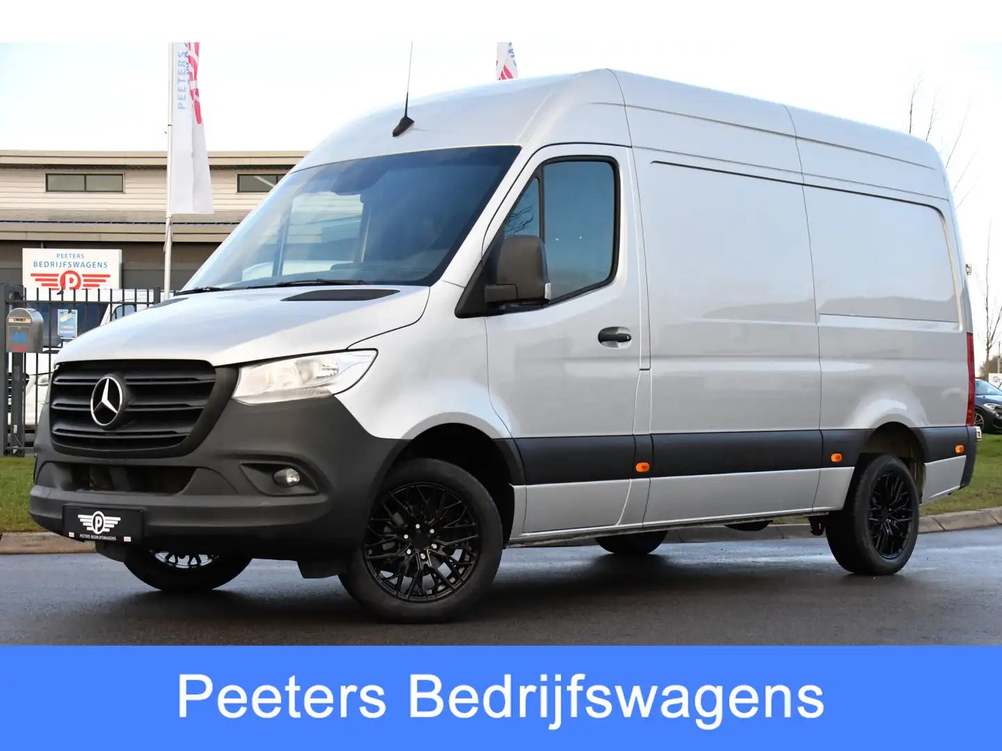 Mercedes-Benz Sprinter 317 1.9 CDI L2H2 RWD PB Edition Camera, Cruise, Ca Argent - 1