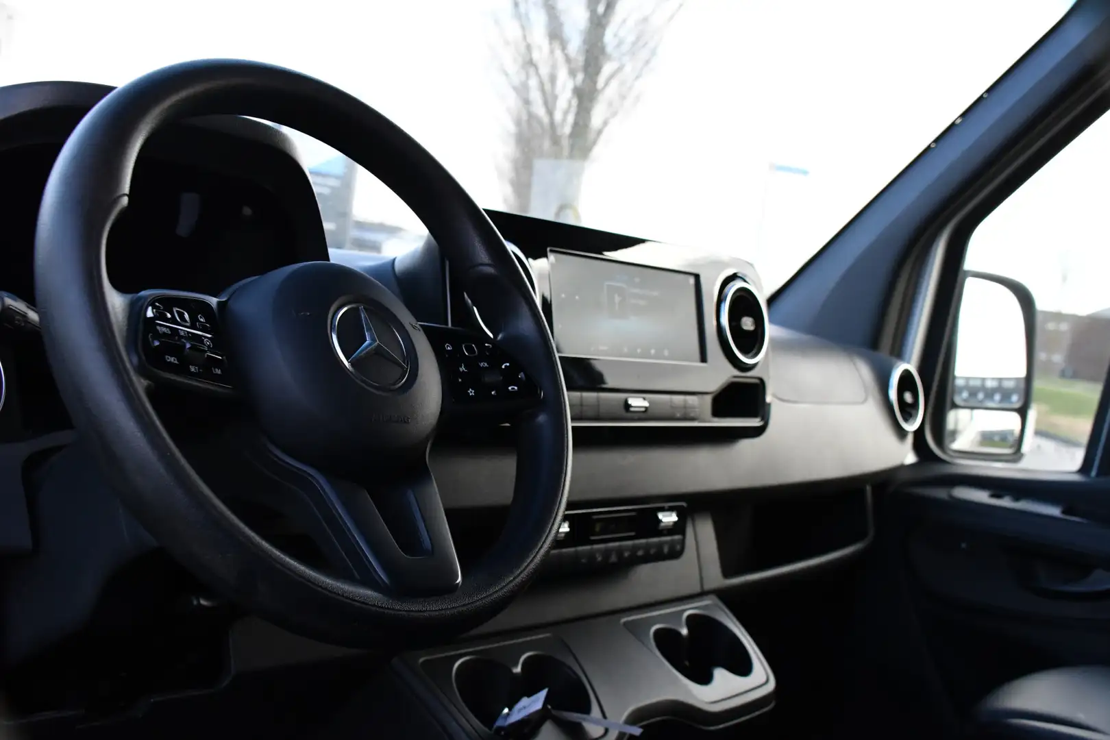 Mercedes-Benz Sprinter 317 1.9 CDI L2H2 RWD PB Edition Camera, Cruise, Ca Argent - 2