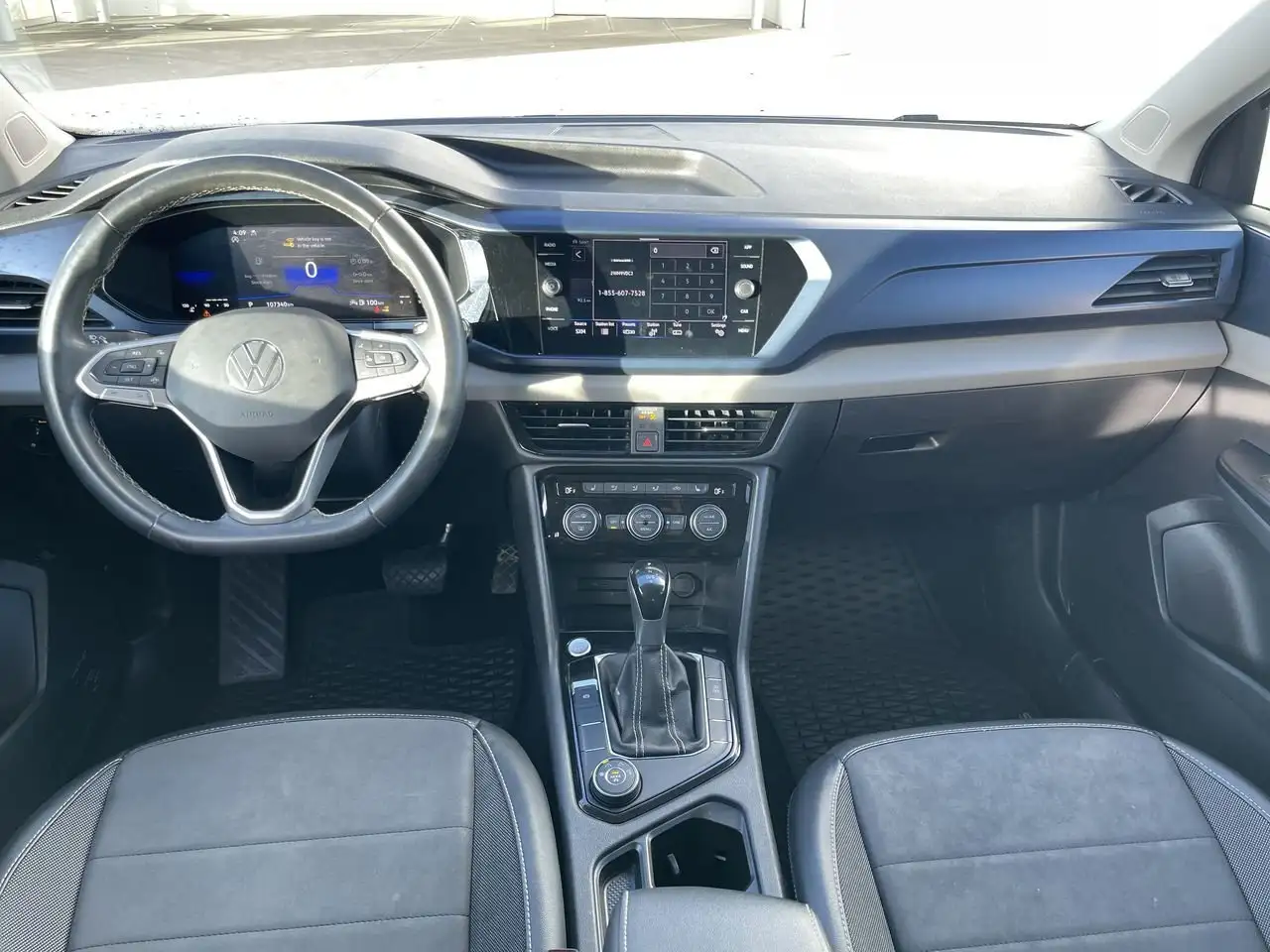 Volkswagen Taos снимка Volkswagen Taos