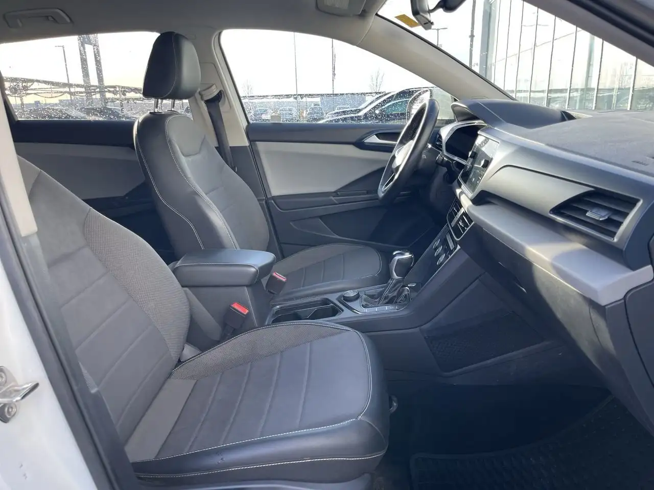 Volkswagen Taos снимка Volkswagen Taos