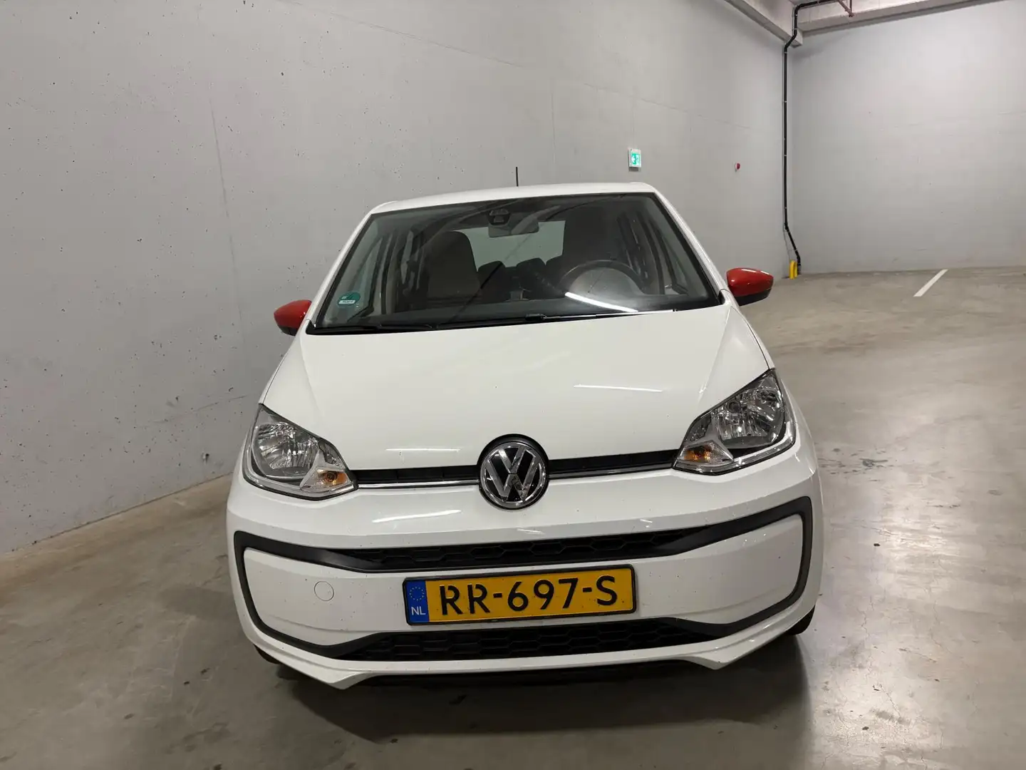 Volkswagen up! 1.0 BMT move up! 5drs. Airco APK Blanc - 2