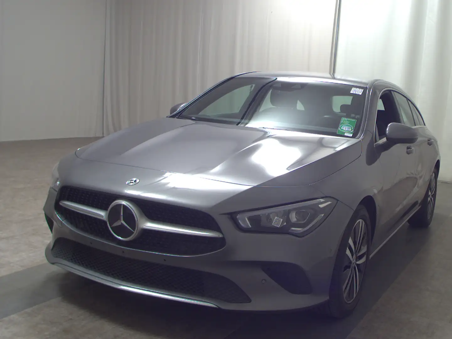 Mercedes-Benz CLA 200 d Shooting Brake SB Progressive ACC LED Gris - 2