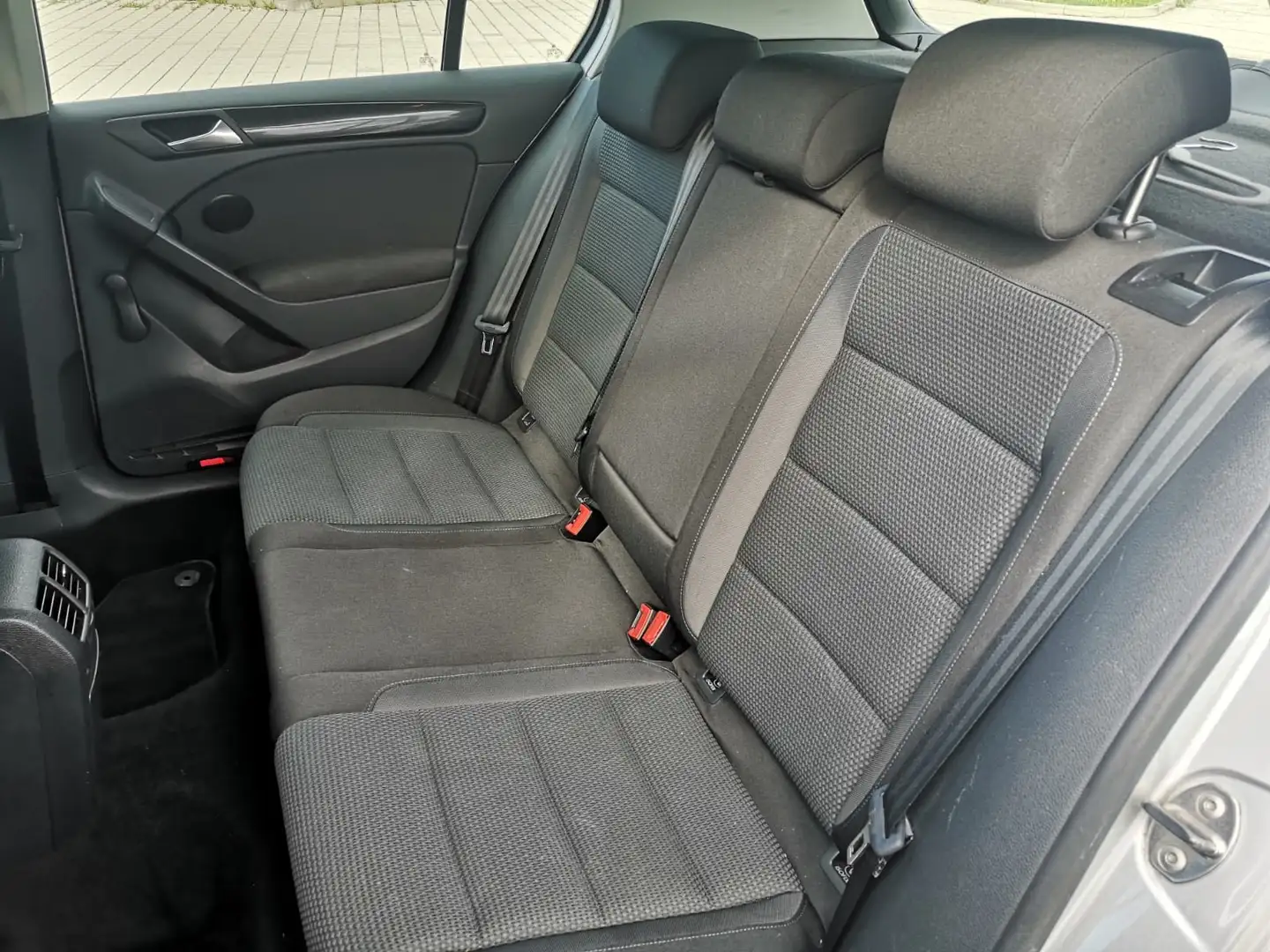 Volkswagen Golf GTE Серый - 2