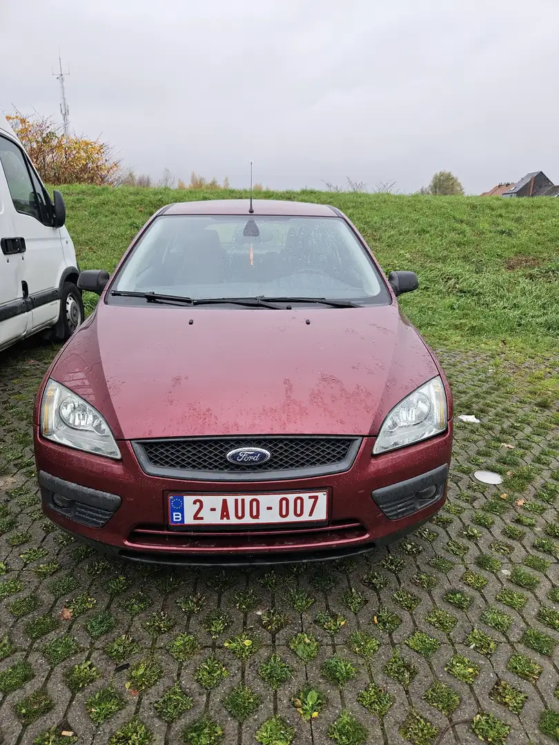 Ford Focus 1.6i 16v Ambiente - 1