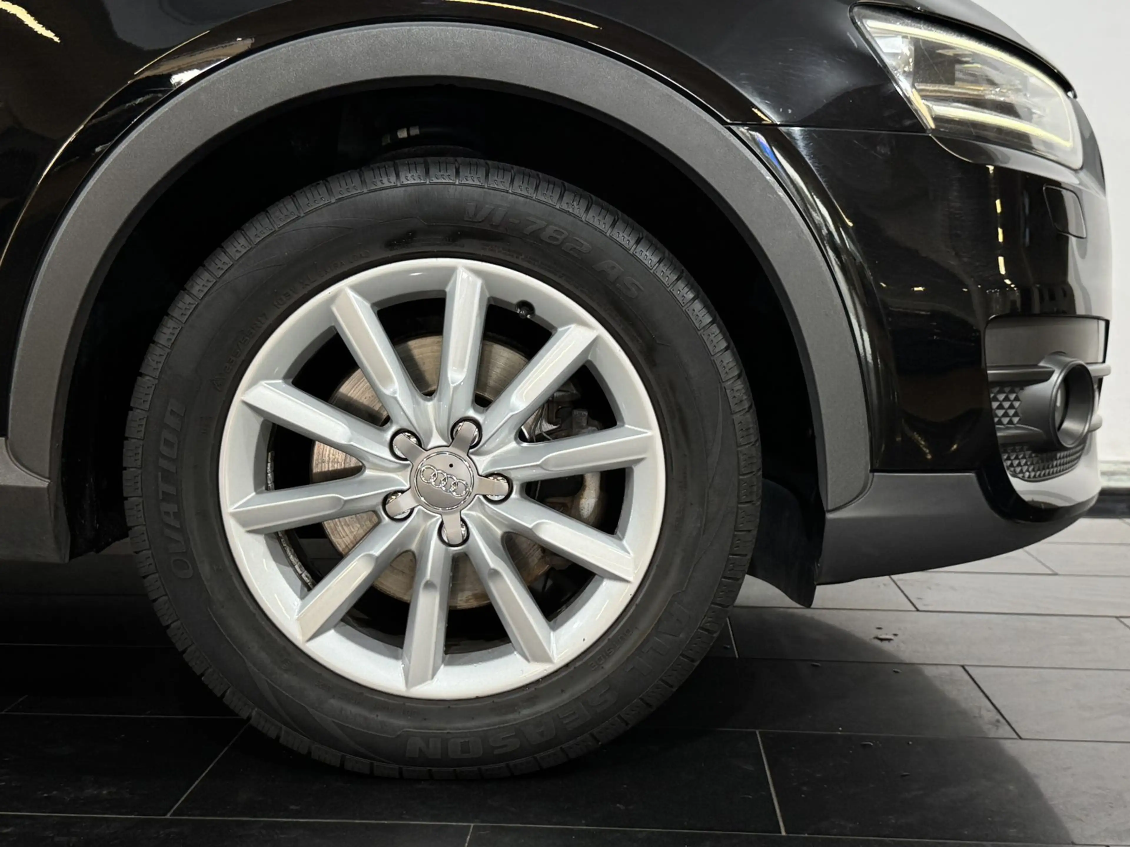 Audi Q3 2.0 TDI *Bluetooth*Xenon*Sitzhzg.*PDC*Navi* — photo 6