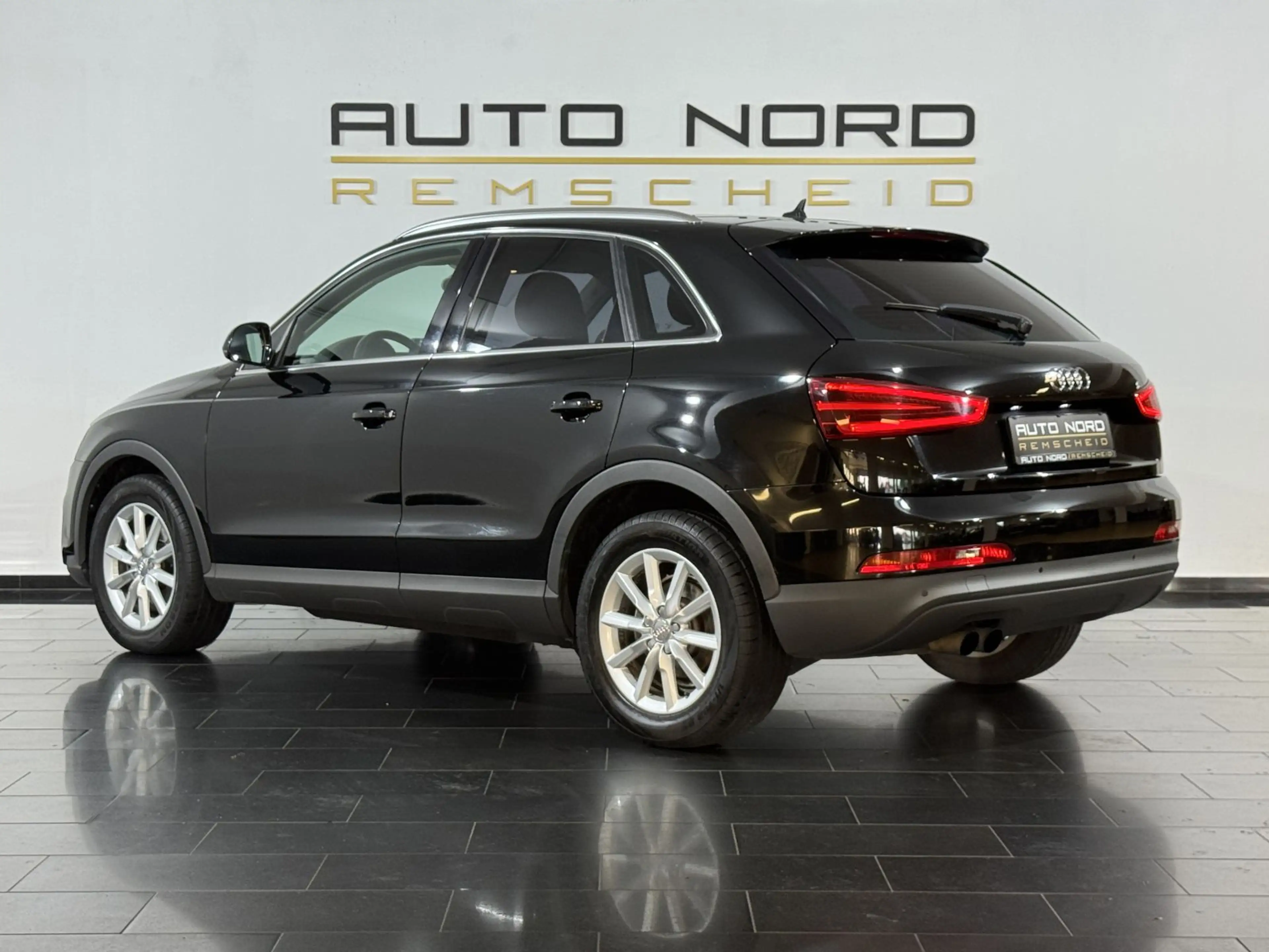 Audi Q3 2.0 TDI *Bluetooth*Xenon*Sitzhzg.*PDC*Navi* — photo 10