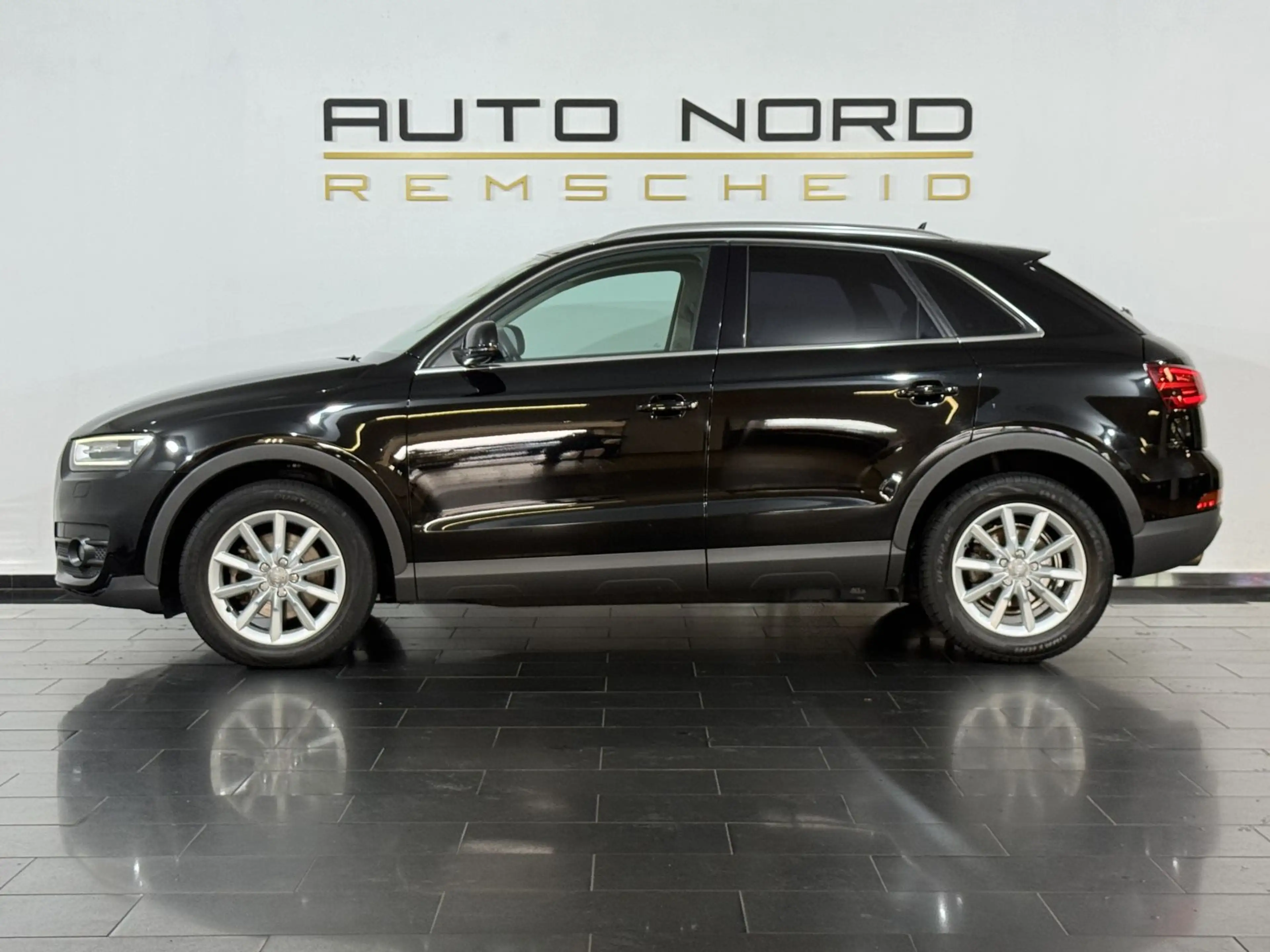 Audi Q3 2.0 TDI *Bluetooth*Xenon*Sitzhzg.*PDC*Navi* — photo 11