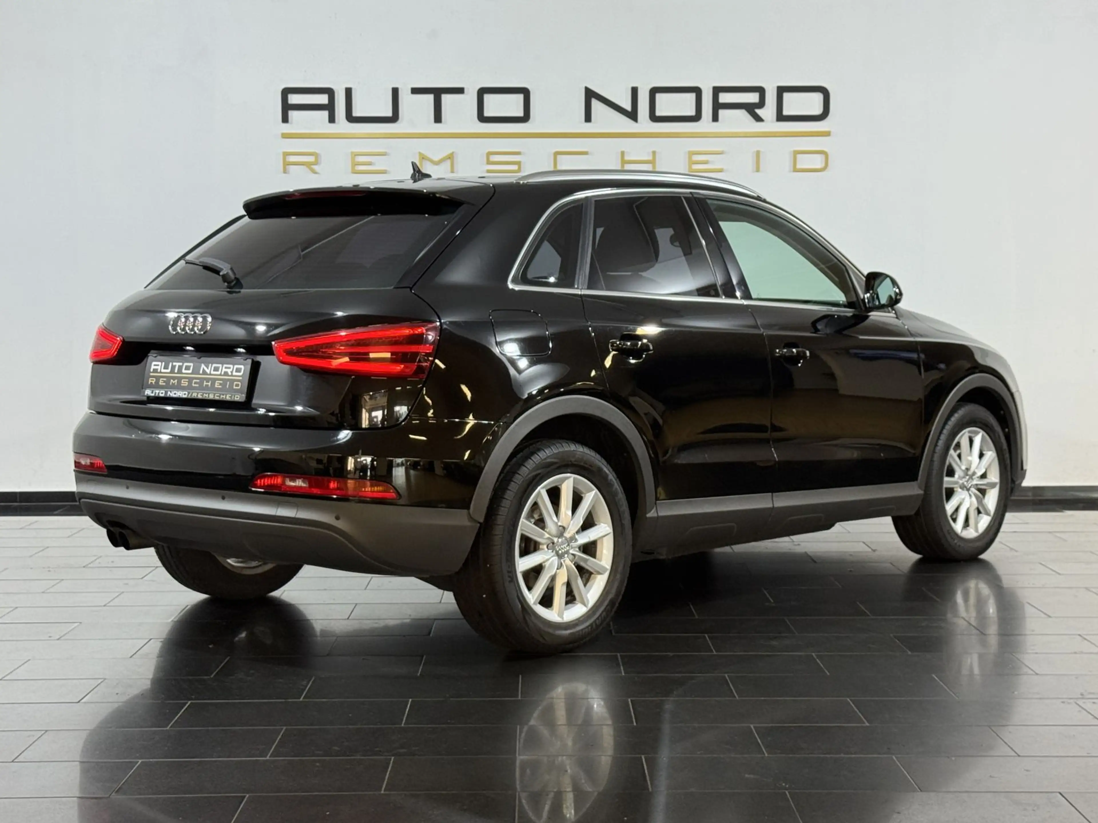 Audi Q3 2.0 TDI *Bluetooth*Xenon*Sitzhzg.*PDC*Navi* — photo 7