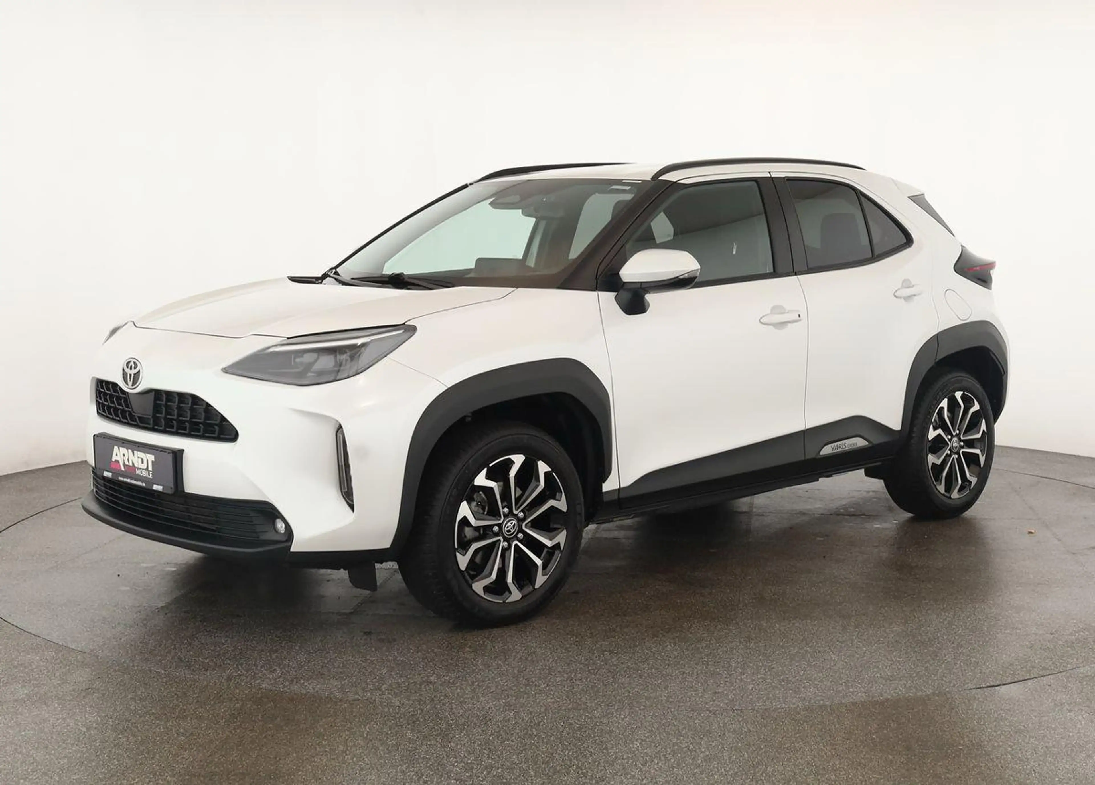 Toyota Yaris Cross Hybrid Teamplayer LED Nav SitzHZ Kam — photo 2