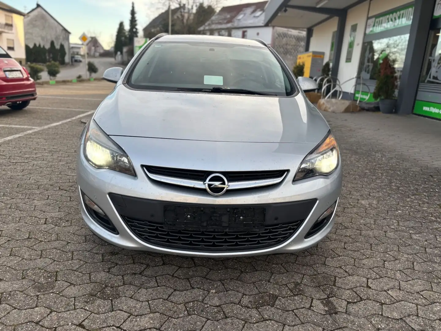 Opel Astra J Tourer Edition*EURO 6*NAVI*PDC*SHZ* Argento - 1