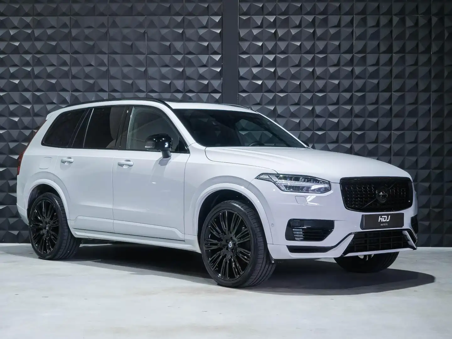 Volvo XC90 2.0 T8 LONG RANGE R-Design | PANO | 22" | H&K | Tr Wit - 2