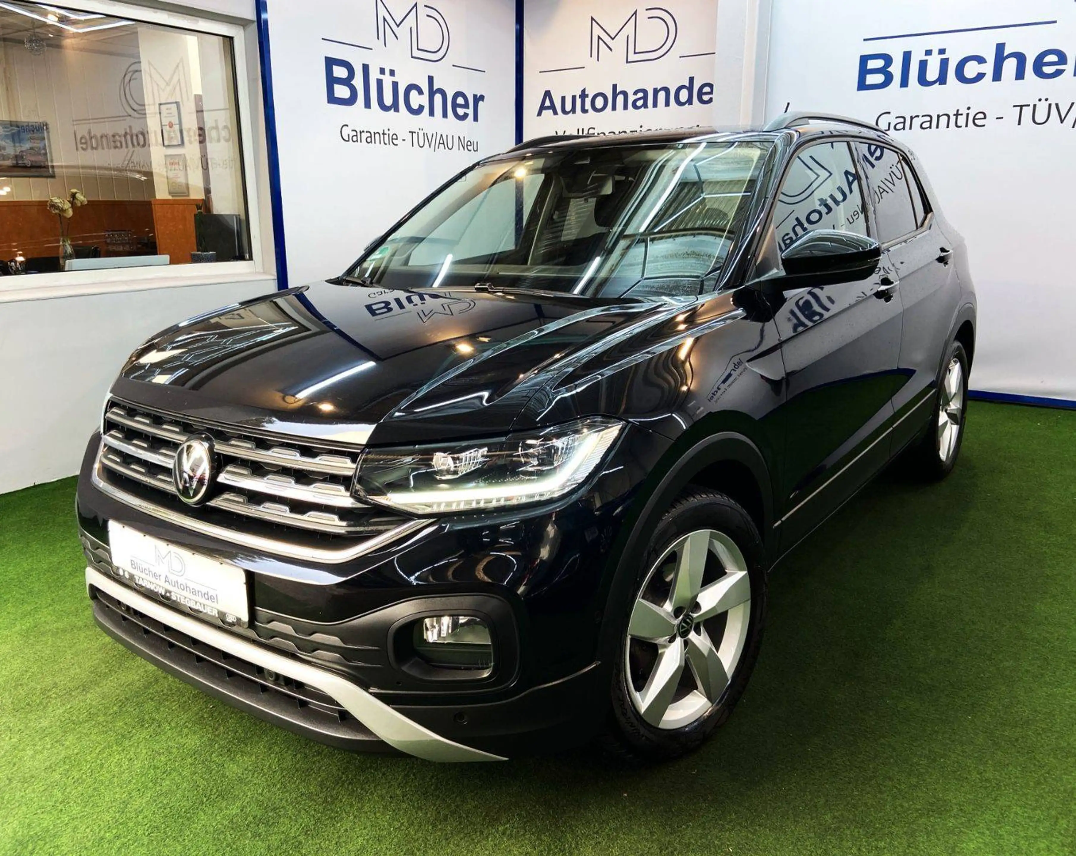 Volkswagen T-Cross Life Automatik 150 PS LED Apple Car