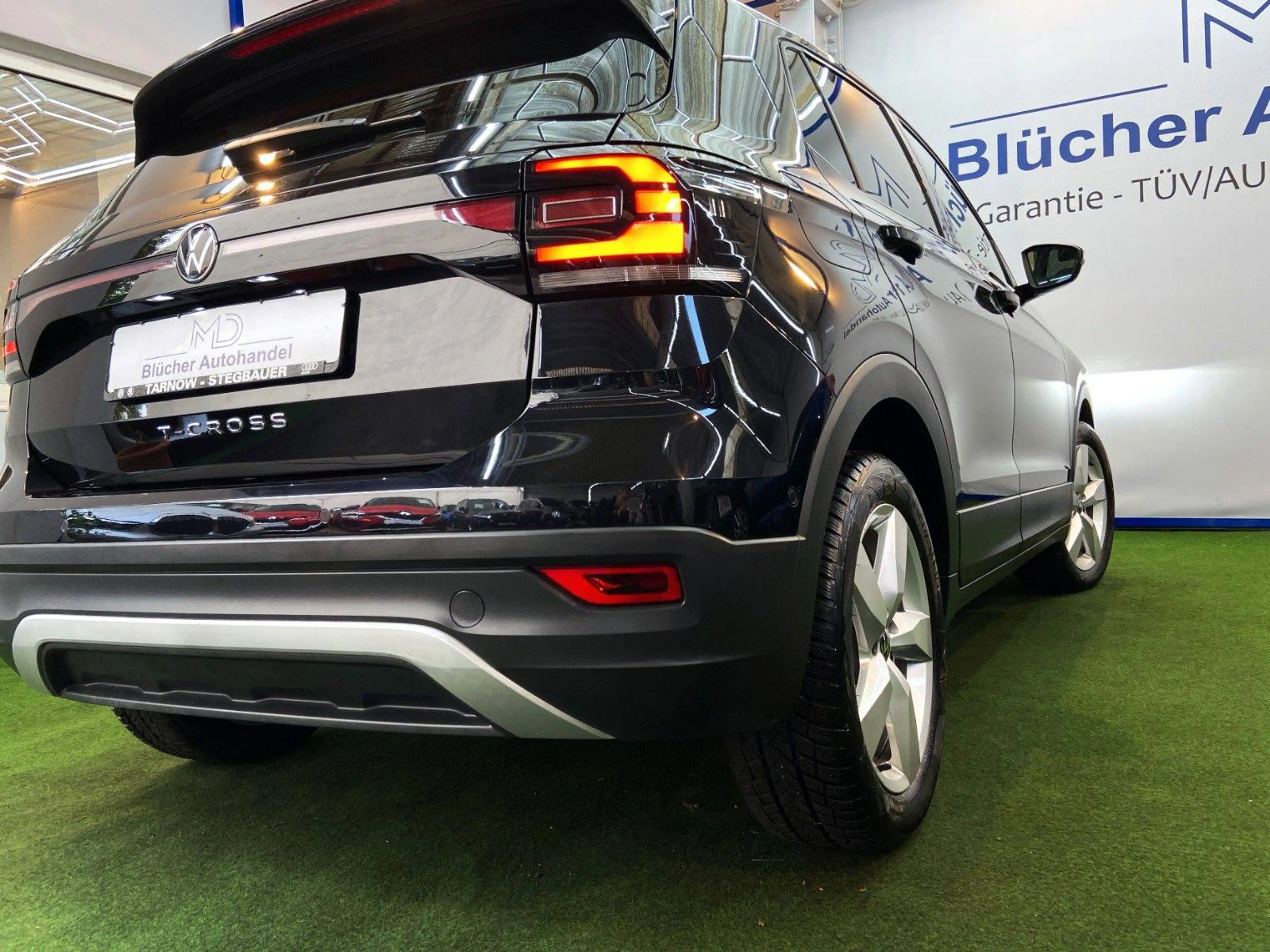 Volkswagen T-Cross Life Automatik 150 PS LED Apple Car — photo 10