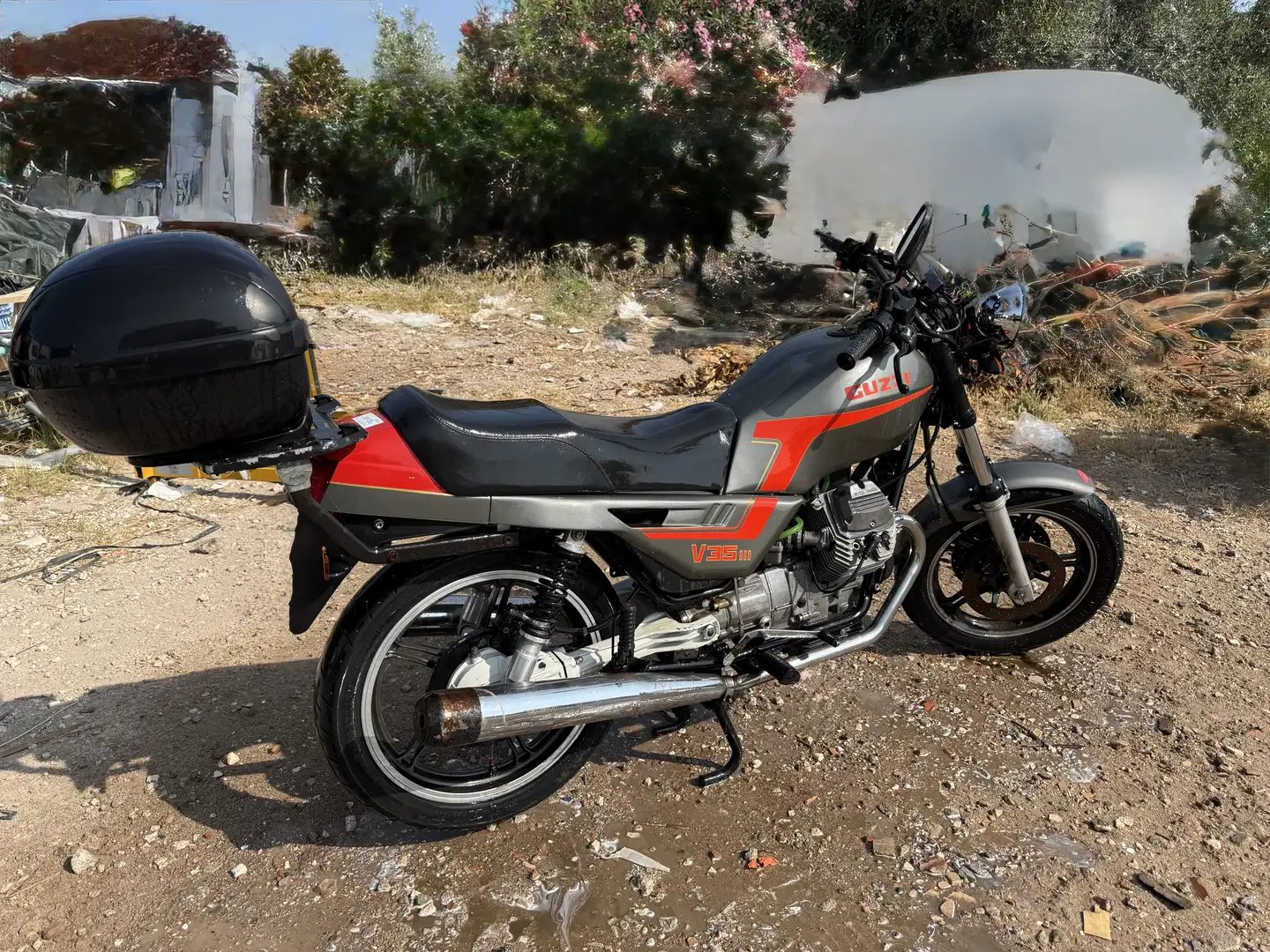 Moto Guzzi V 35 III - 1