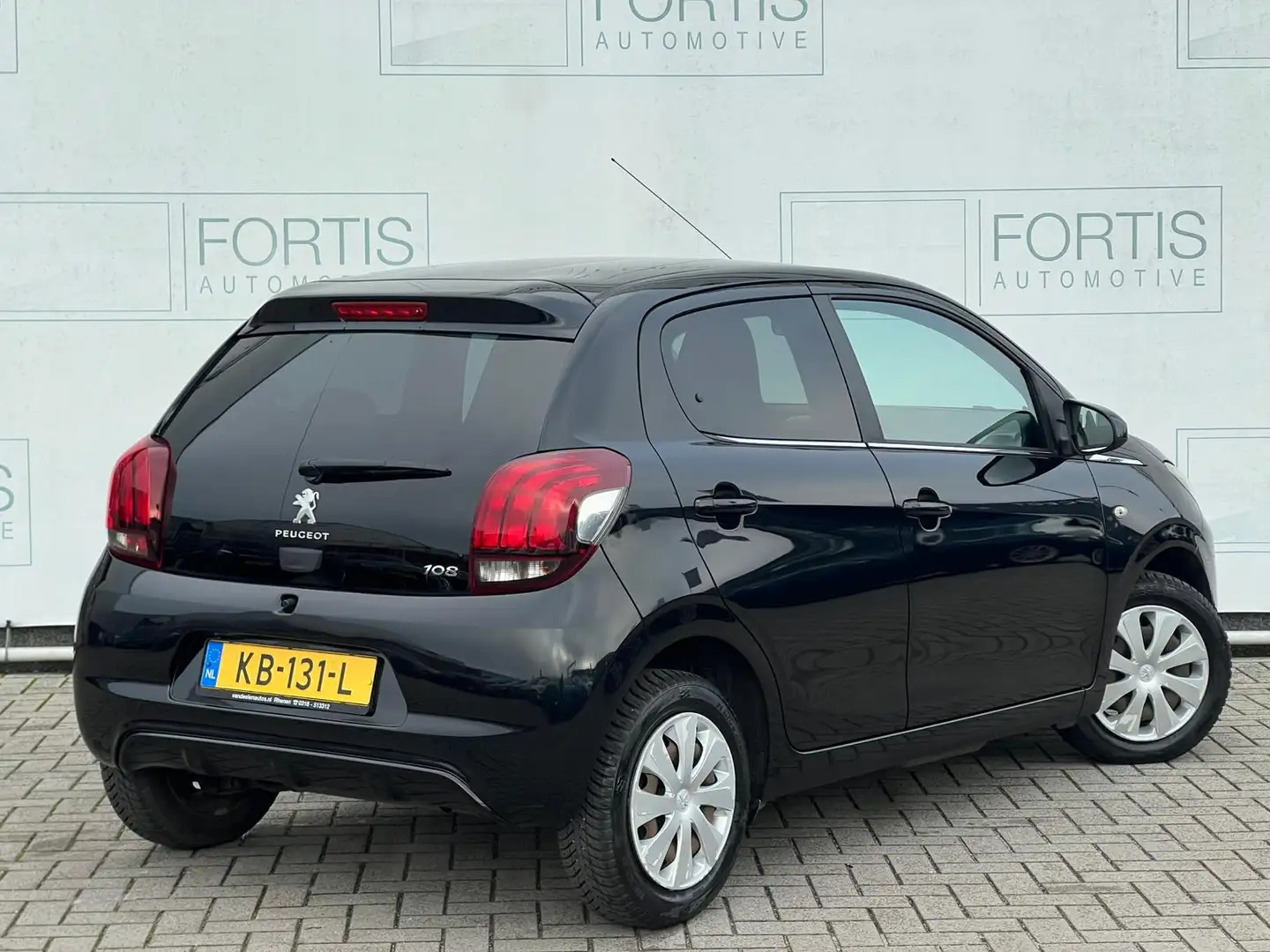 Peugeot 108 1.0 e-VTi Active AIRCO | GETINGT GLAS | 5 DEURS | Noir - 2