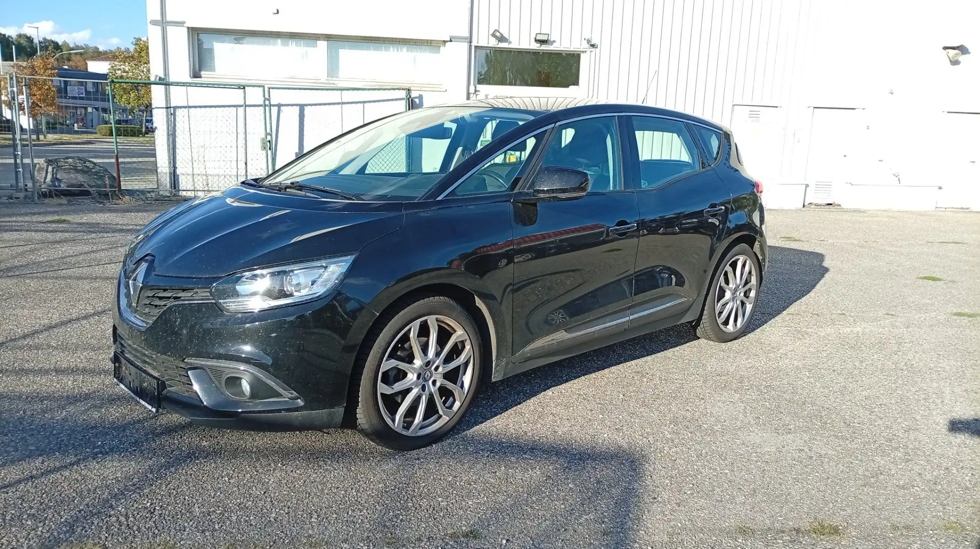 Renault Scenic IV 1.5 dCi 110 Energy Intens Schwarz - 1